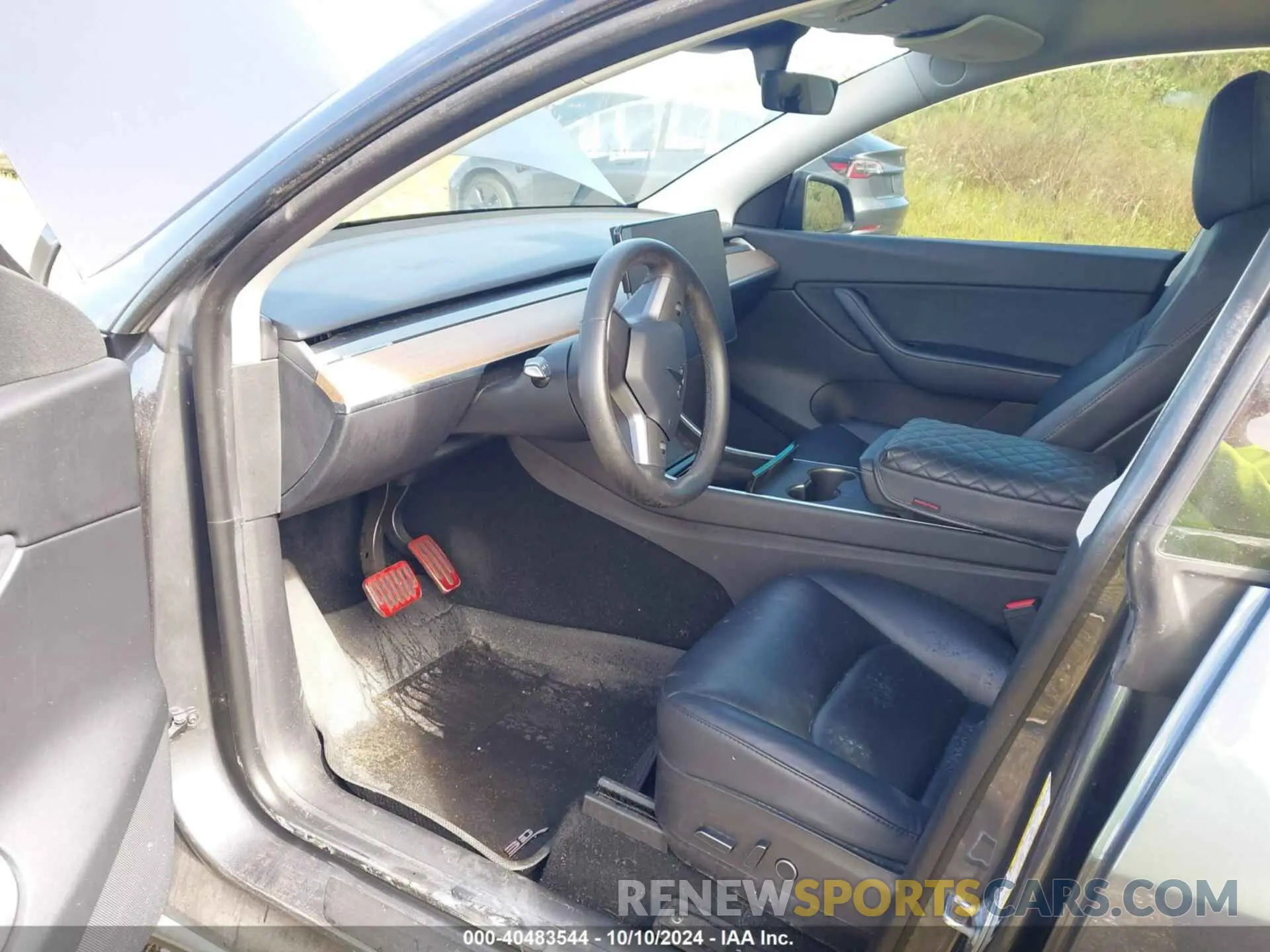 5 Photograph of a damaged car 5YJYGDEE1MF067482 TESLA MODEL Y 2021