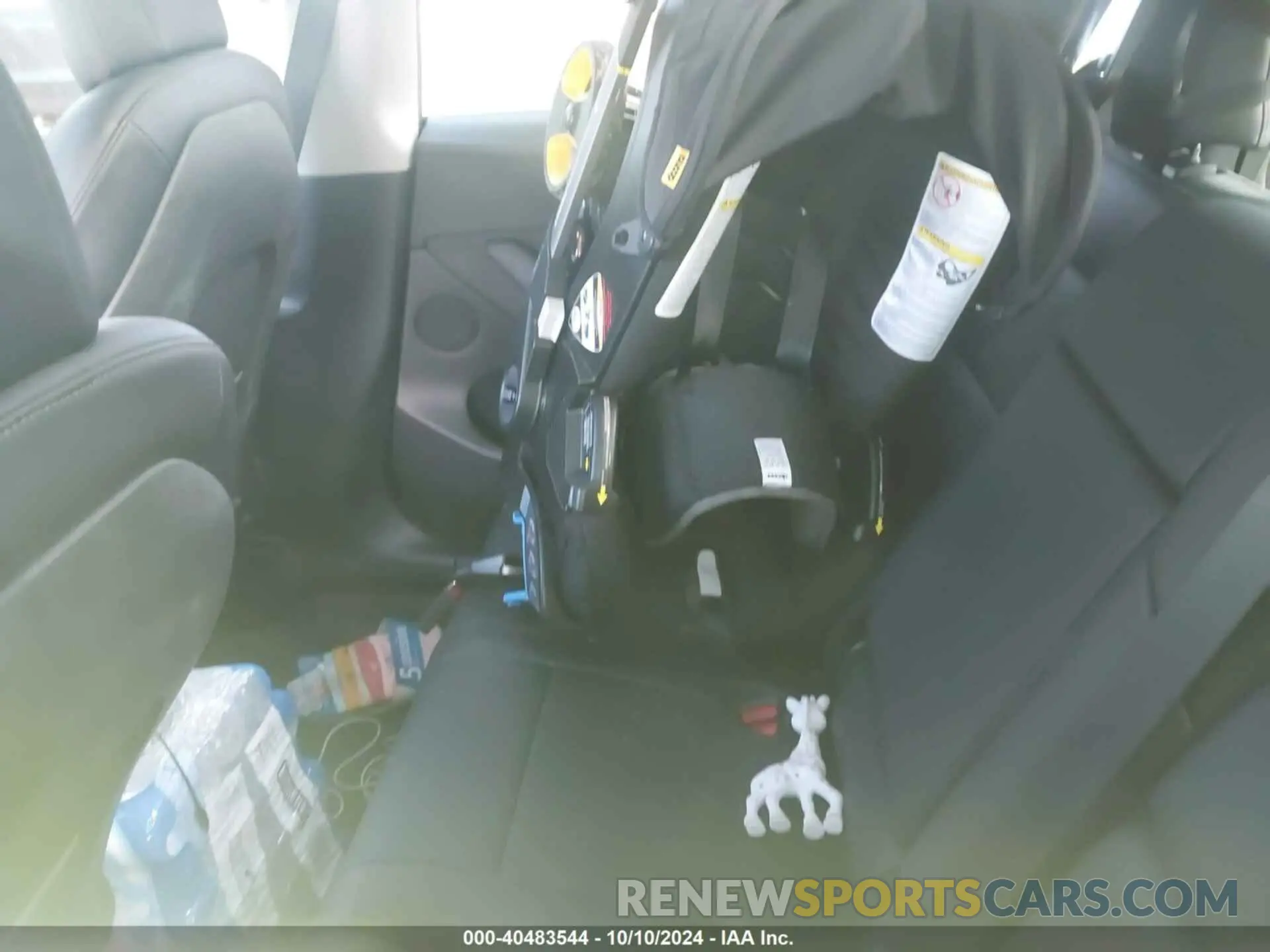 8 Photograph of a damaged car 5YJYGDEE1MF067482 TESLA MODEL Y 2021