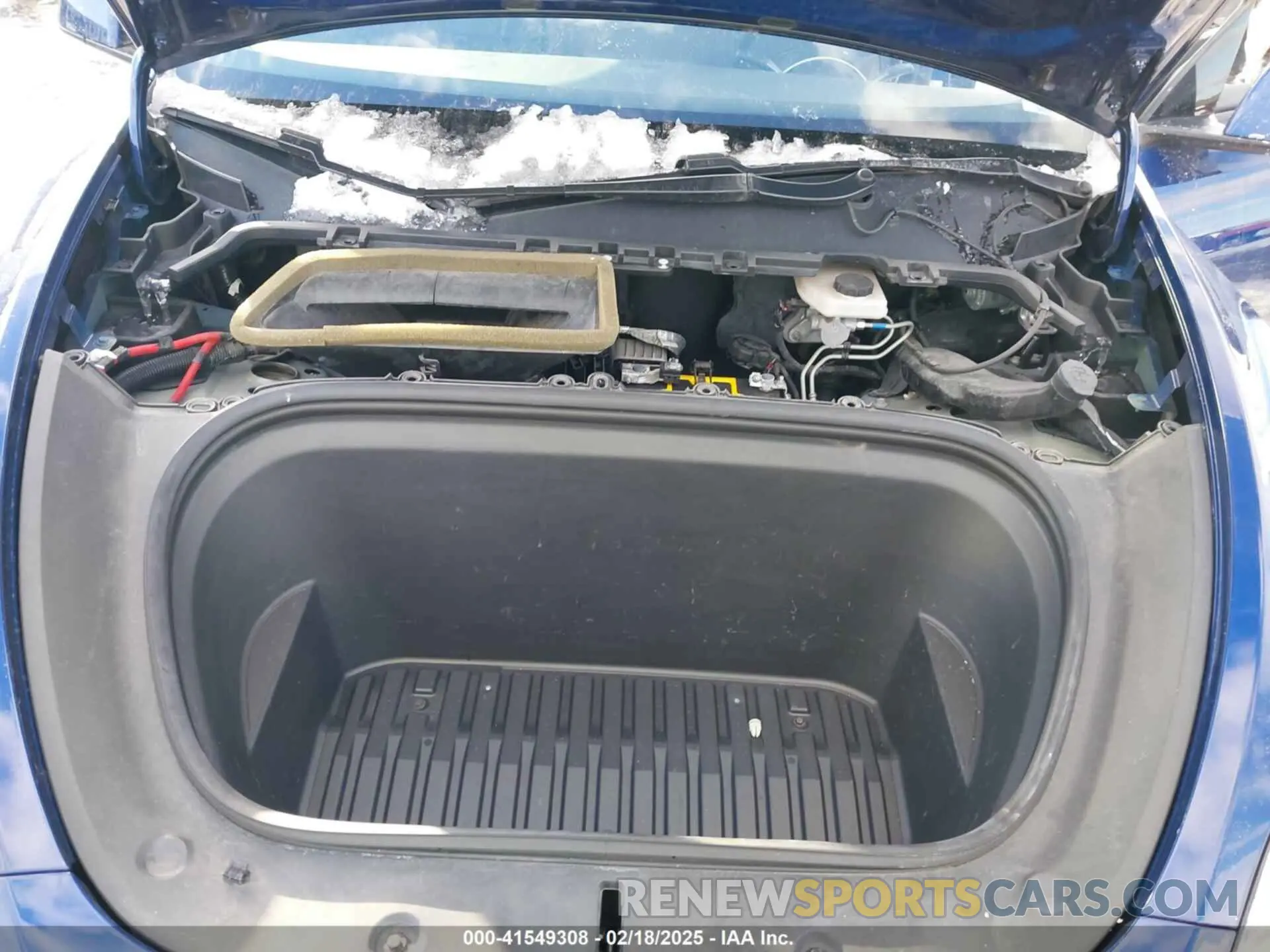 10 Photograph of a damaged car 5YJYGDEE1MF083780 TESLA MODEL Y 2021