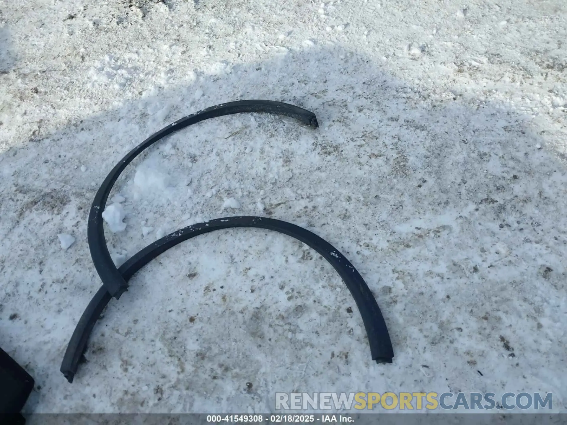 12 Photograph of a damaged car 5YJYGDEE1MF083780 TESLA MODEL Y 2021