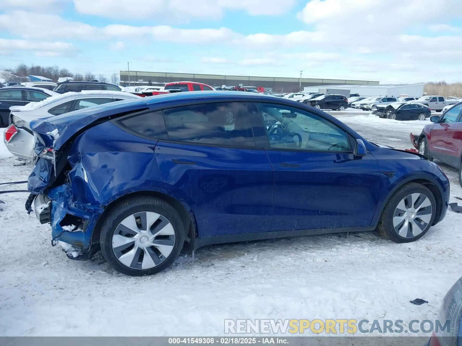 14 Photograph of a damaged car 5YJYGDEE1MF083780 TESLA MODEL Y 2021