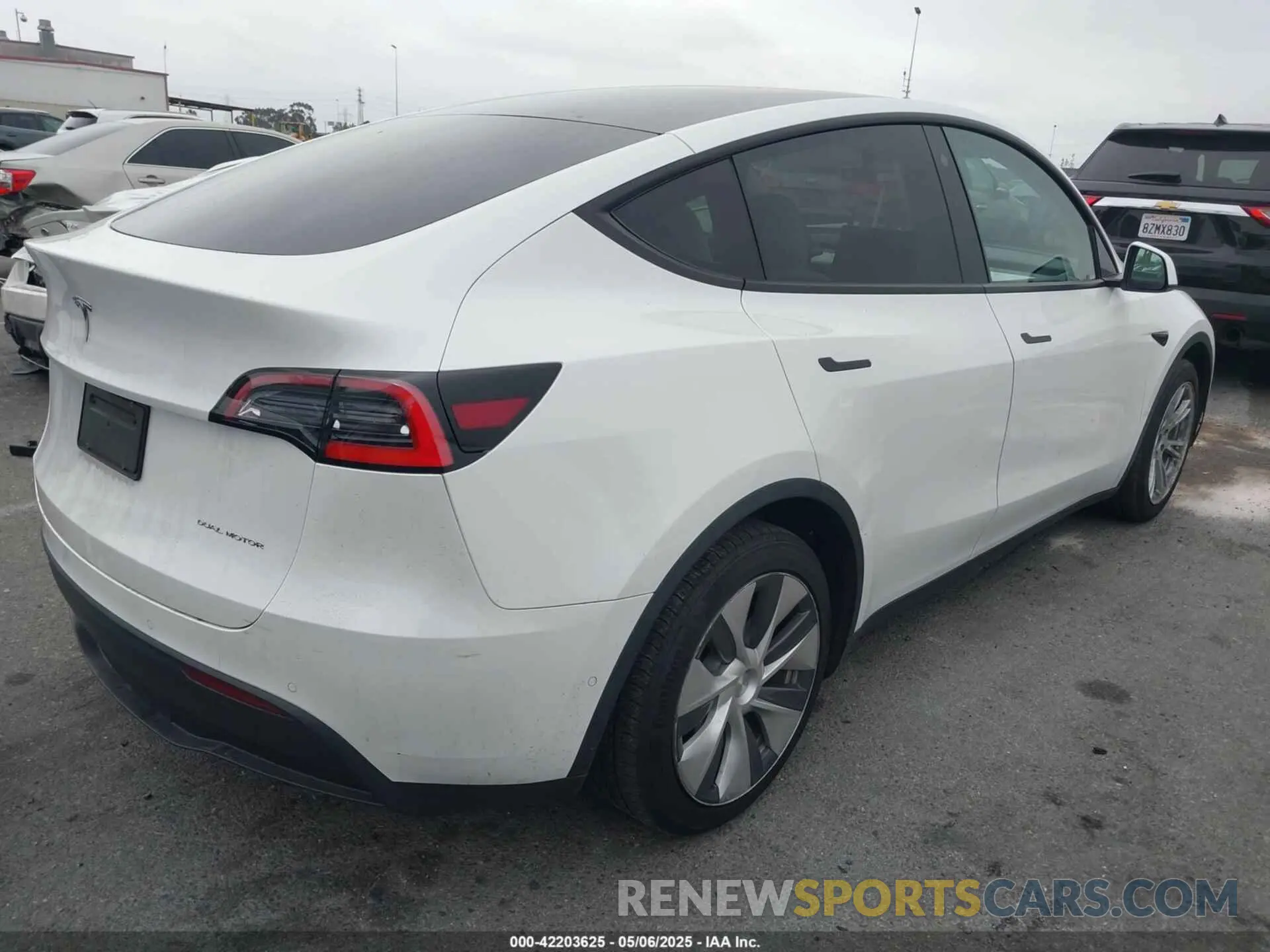 4 Фотография поврежденного автомобиля 5YJYGDEE1MF140334 TESLA MODEL Y 2021