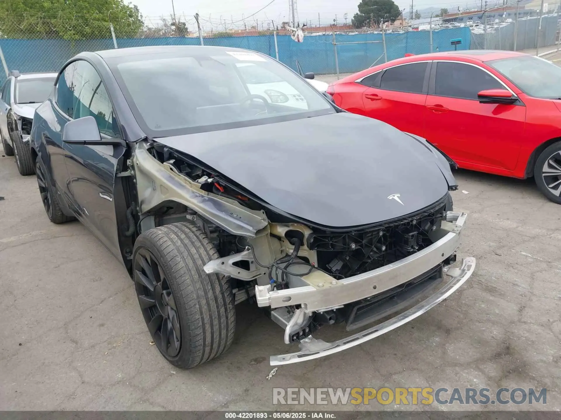 1 Фотография поврежденного автомобиля 5YJYGDEE1MF217929 TESLA MODEL Y 2021