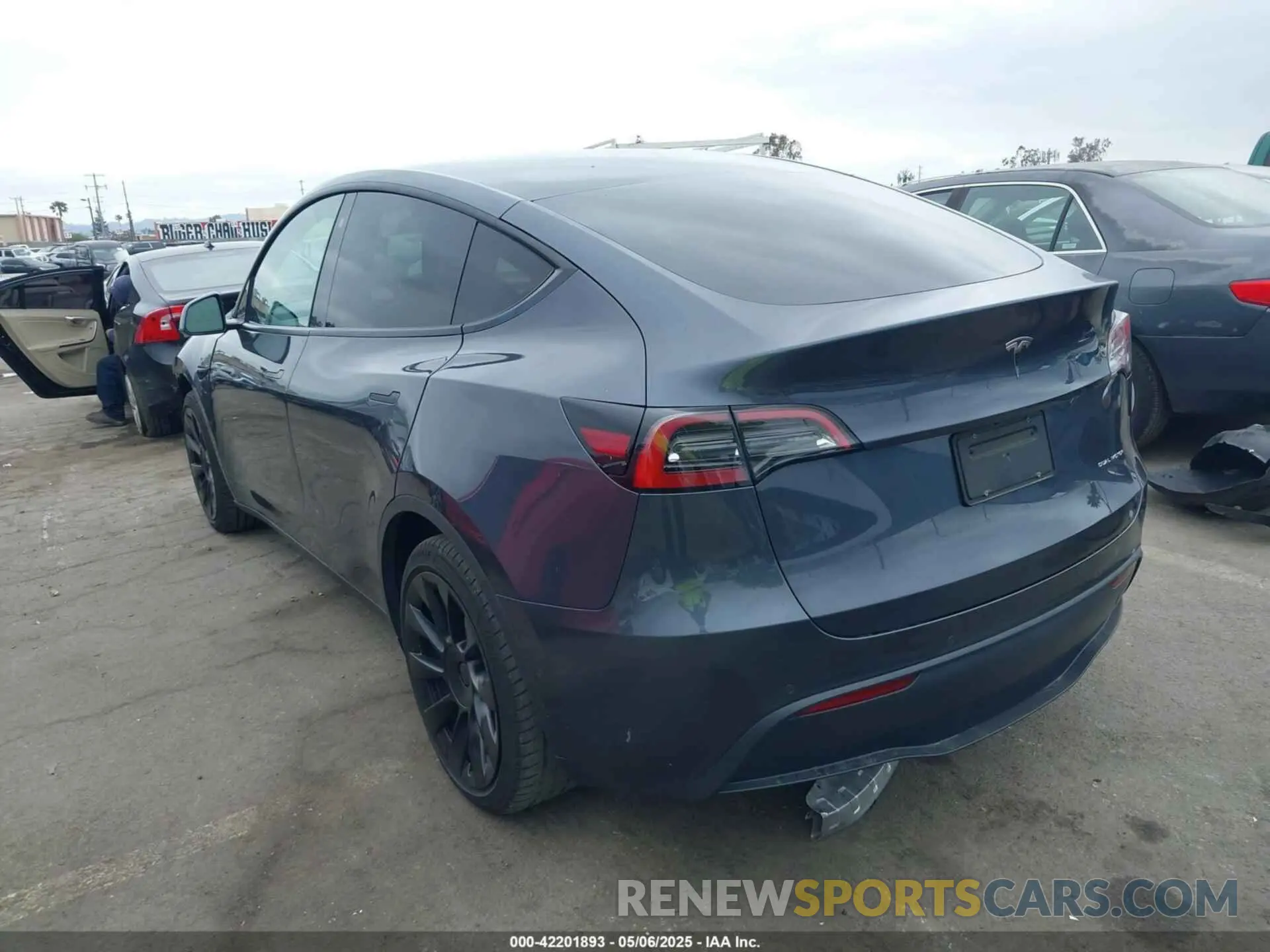 3 Фотография поврежденного автомобиля 5YJYGDEE1MF217929 TESLA MODEL Y 2021