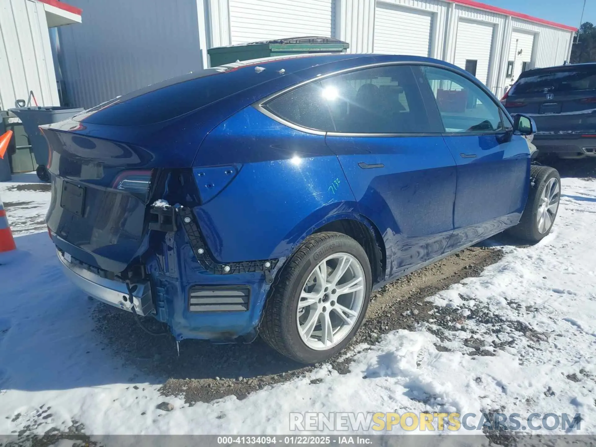 4 Фотография поврежденного автомобиля 5YJYGDEE1MF263549 TESLA MODEL Y 2021