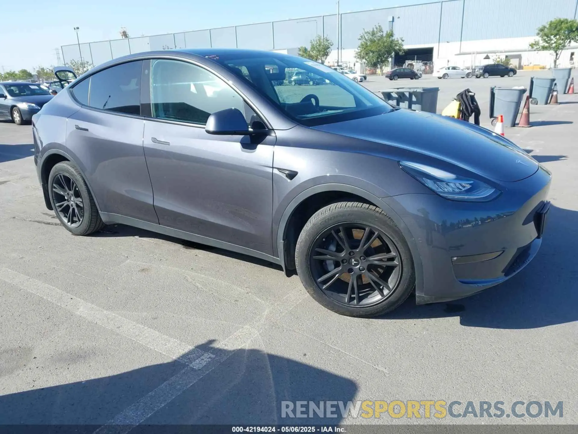 1 Фотография поврежденного автомобиля 5YJYGDEE1MF273420 TESLA MODEL Y 2021