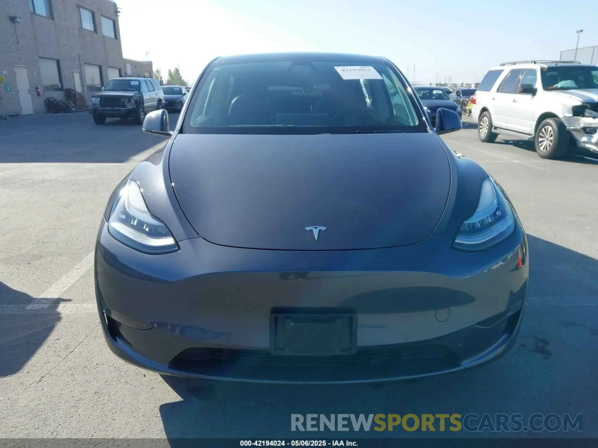 12 Фотография поврежденного автомобиля 5YJYGDEE1MF273420 TESLA MODEL Y 2021