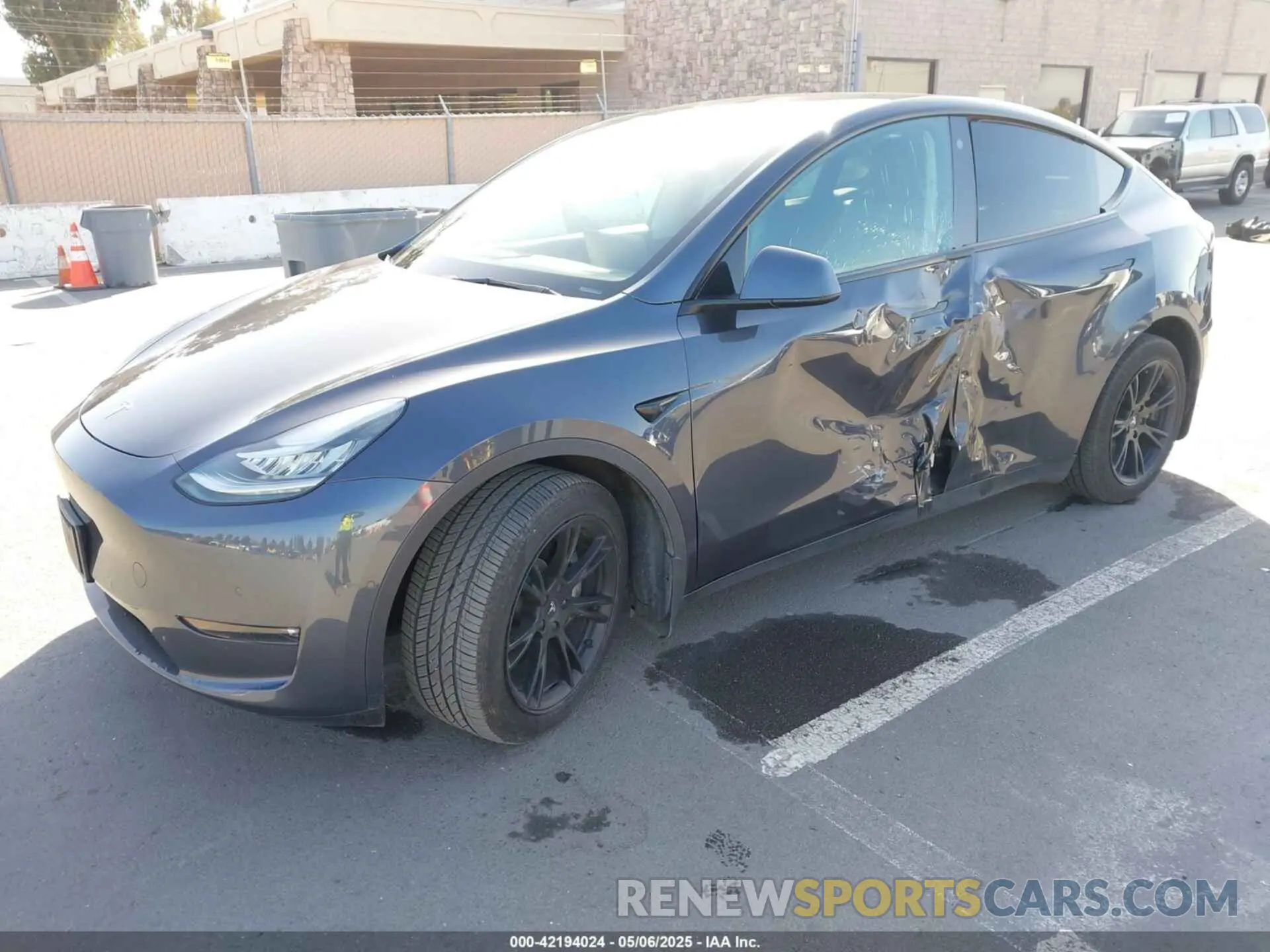 2 Фотография поврежденного автомобиля 5YJYGDEE1MF273420 TESLA MODEL Y 2021