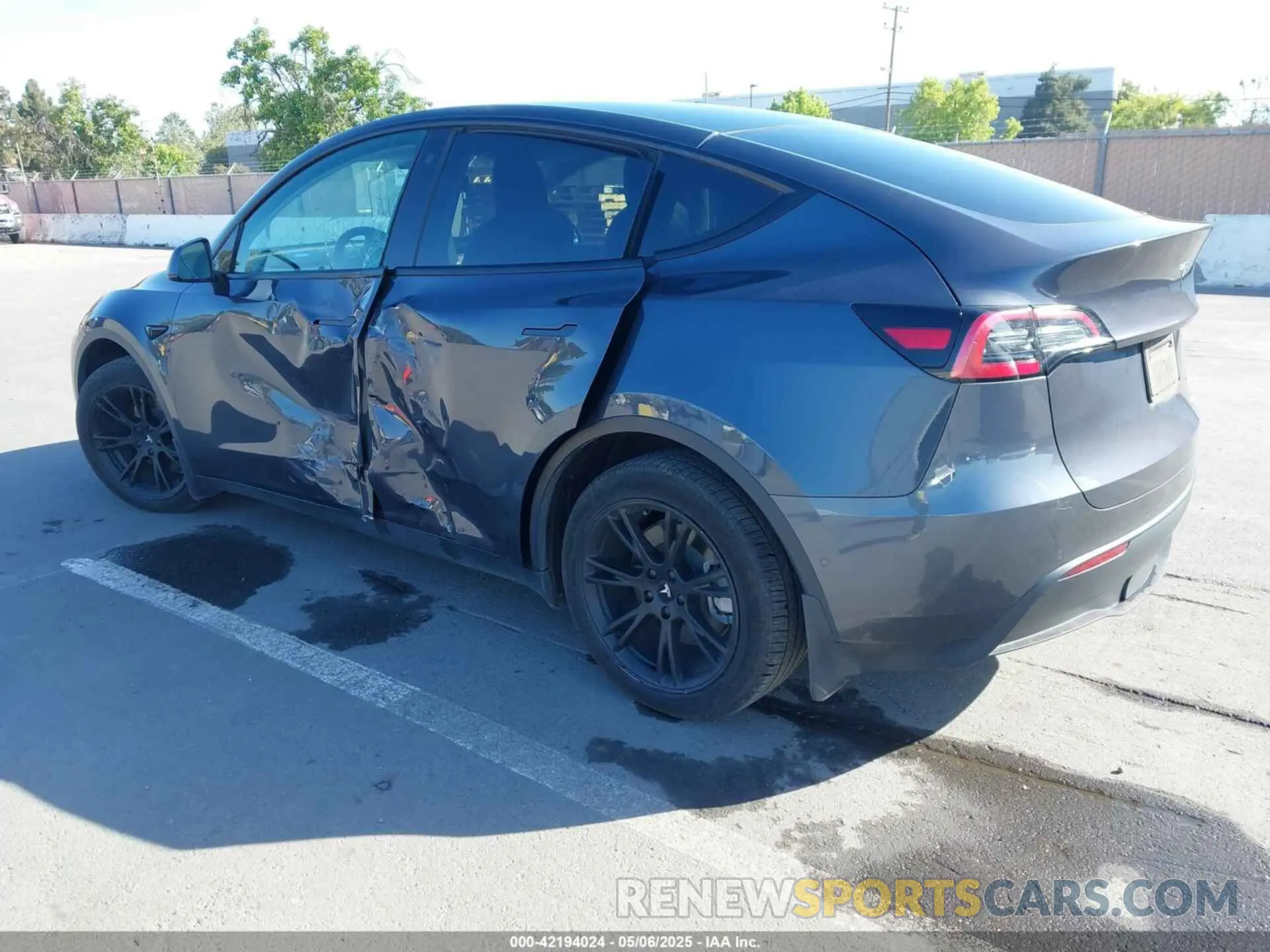 3 Фотография поврежденного автомобиля 5YJYGDEE1MF273420 TESLA MODEL Y 2021