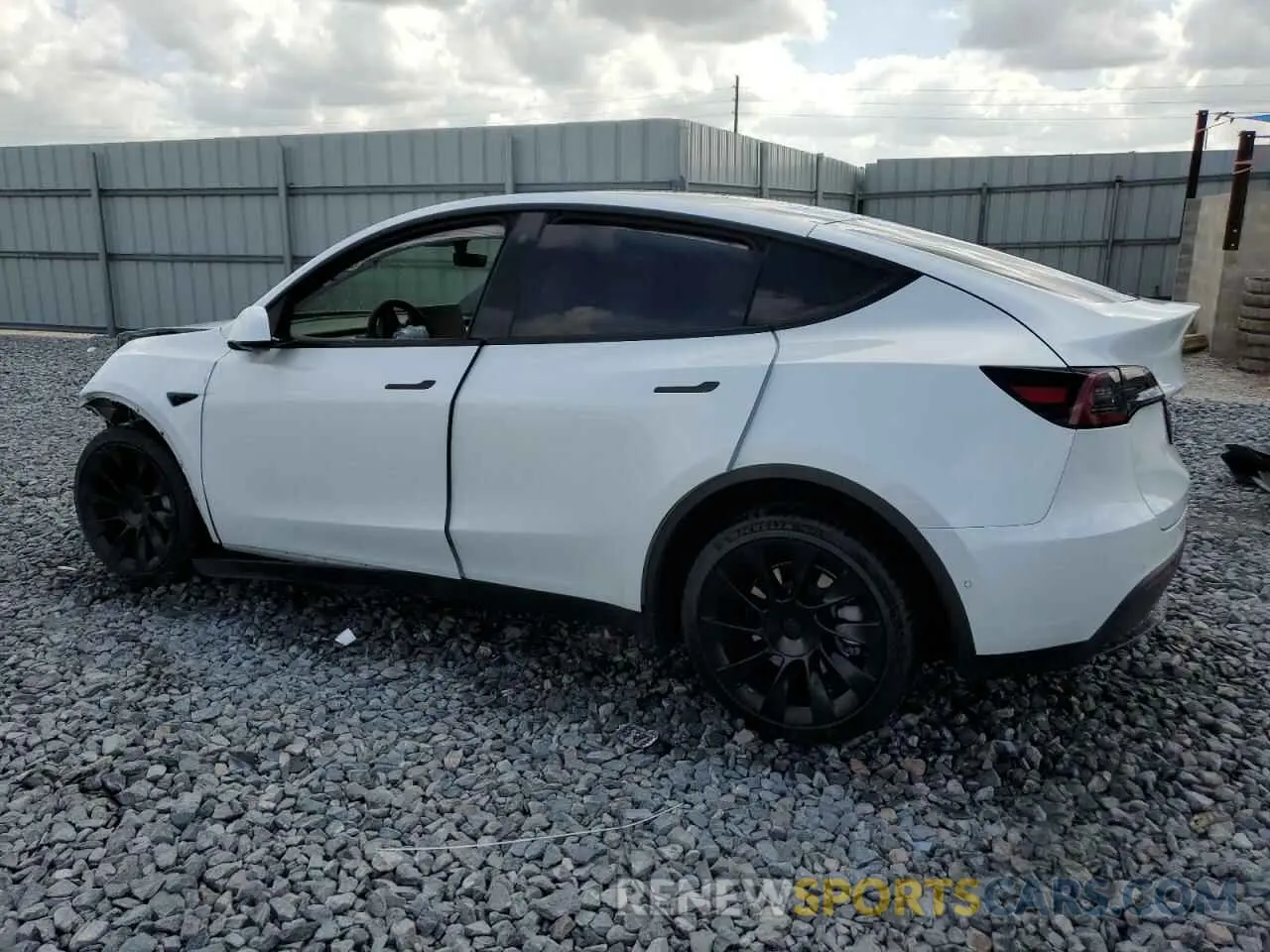 2 Photograph of a damaged car 5YJYGDEE1MF301037 TESLA MODEL Y 2021
