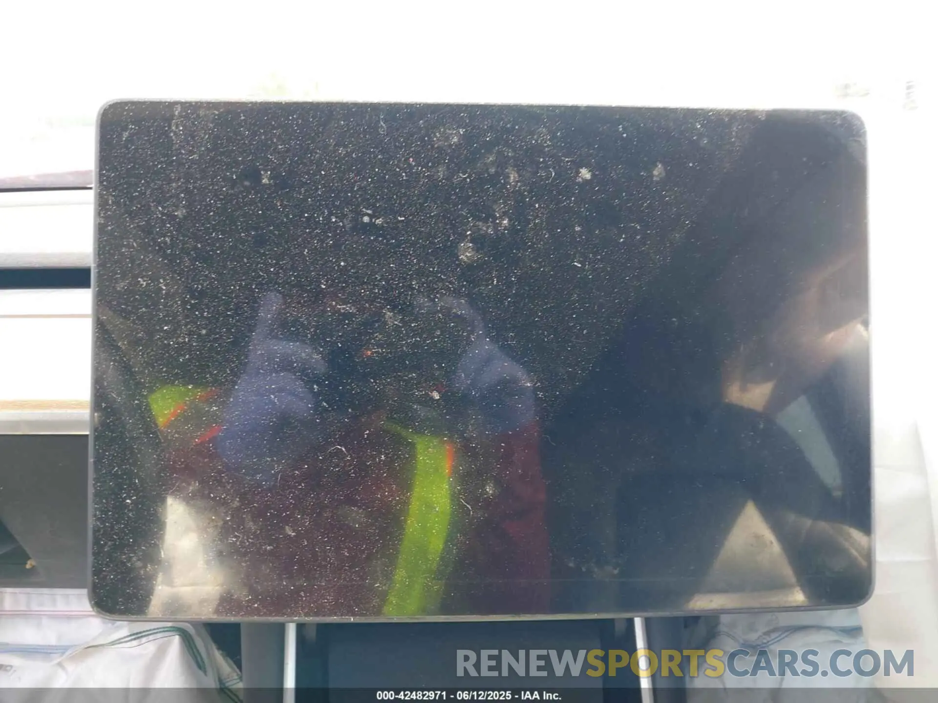 14 Photograph of a damaged car 5YJYGDEE2MF062405 TESLA MODEL Y 2021