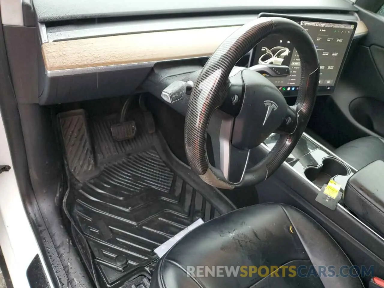 8 Photograph of a damaged car 5YJYGDEE2MF082699 TESLA MODEL Y 2021