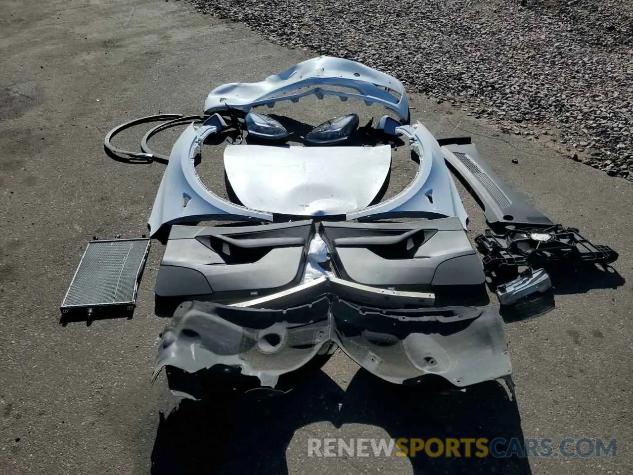 13 Photograph of a damaged car 5YJYGDEE2MF083240 TESLA MODEL Y 2021