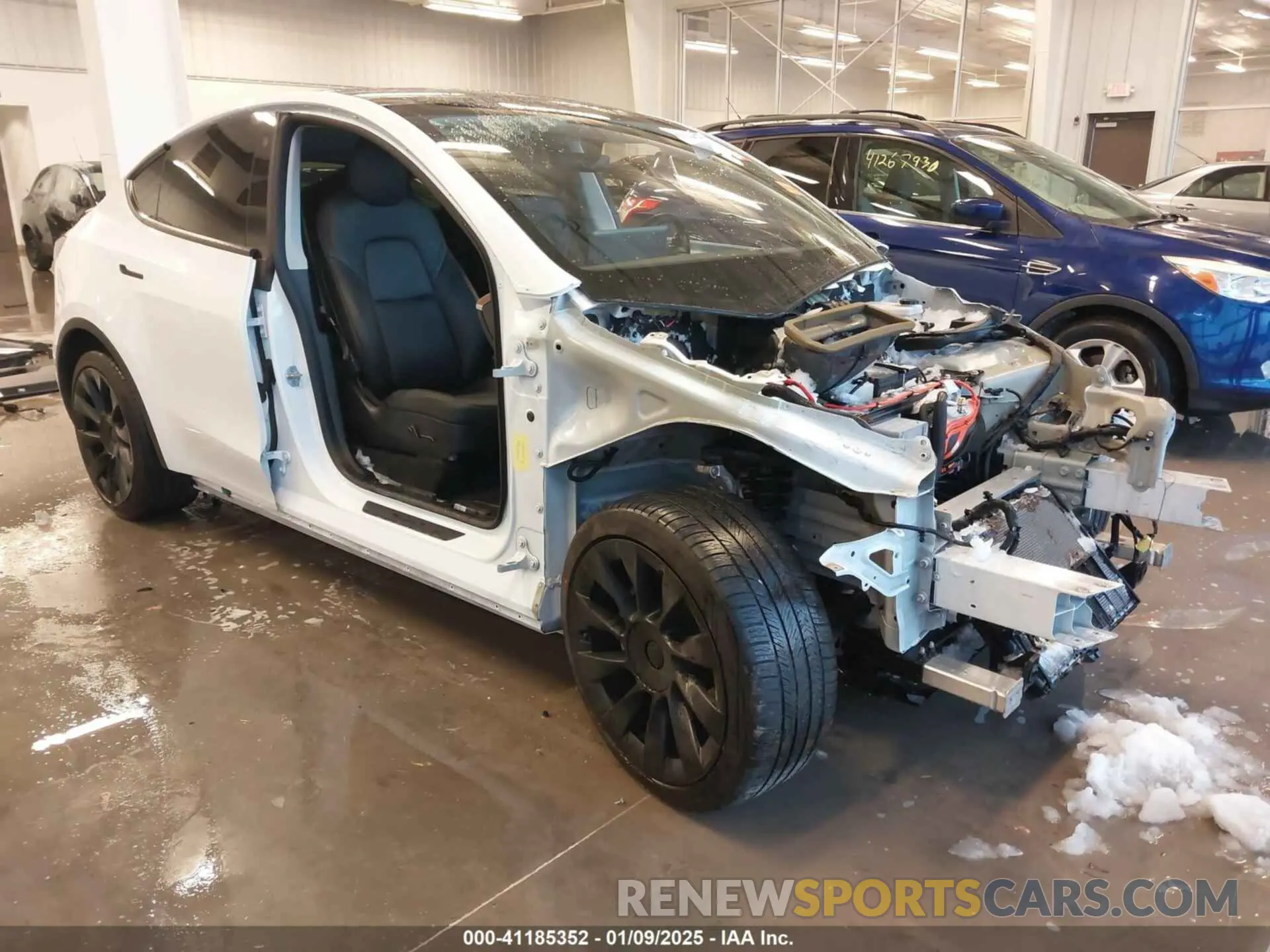 1 Фотография поврежденного автомобиля 5YJYGDEE2MF084839 TESLA MODEL Y 2021