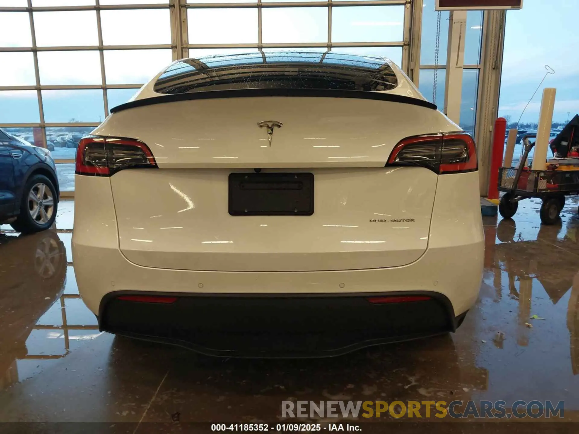 17 Фотография поврежденного автомобиля 5YJYGDEE2MF084839 TESLA MODEL Y 2021