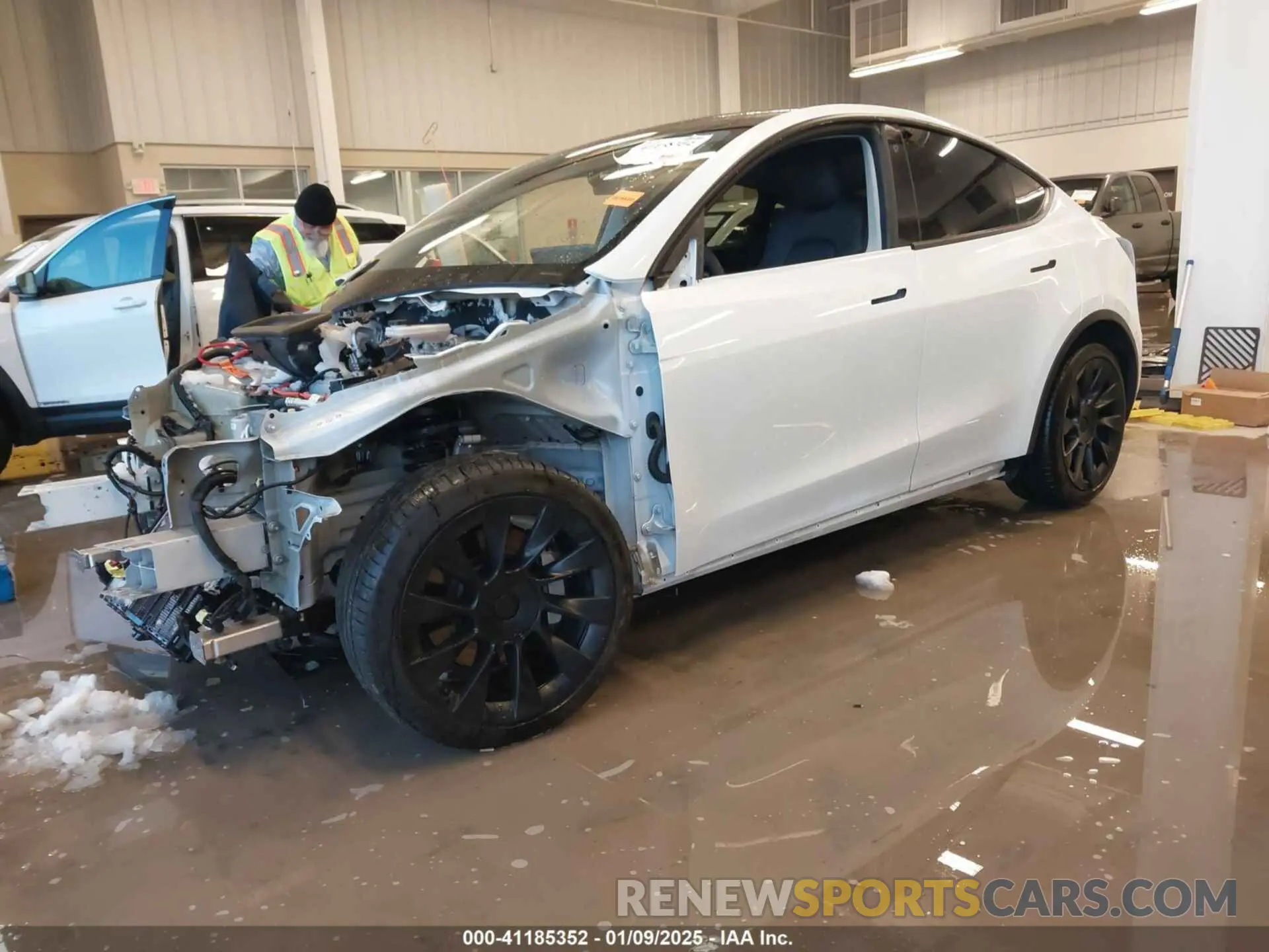 2 Фотография поврежденного автомобиля 5YJYGDEE2MF084839 TESLA MODEL Y 2021