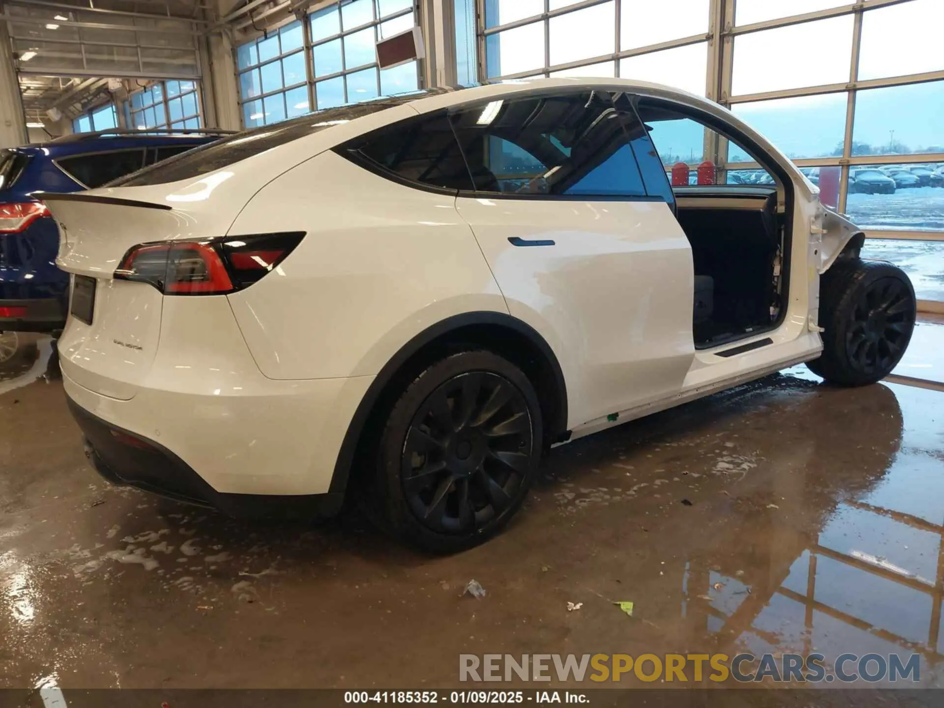 4 Фотография поврежденного автомобиля 5YJYGDEE2MF084839 TESLA MODEL Y 2021