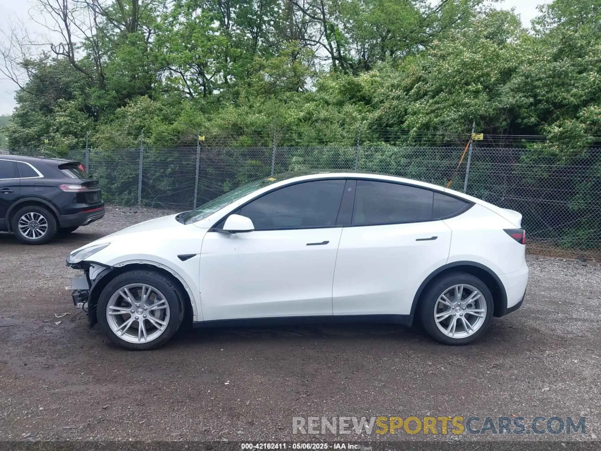 14 Фотография поврежденного автомобиля 5YJYGDEE2MF098692 TESLA MODEL Y 2021