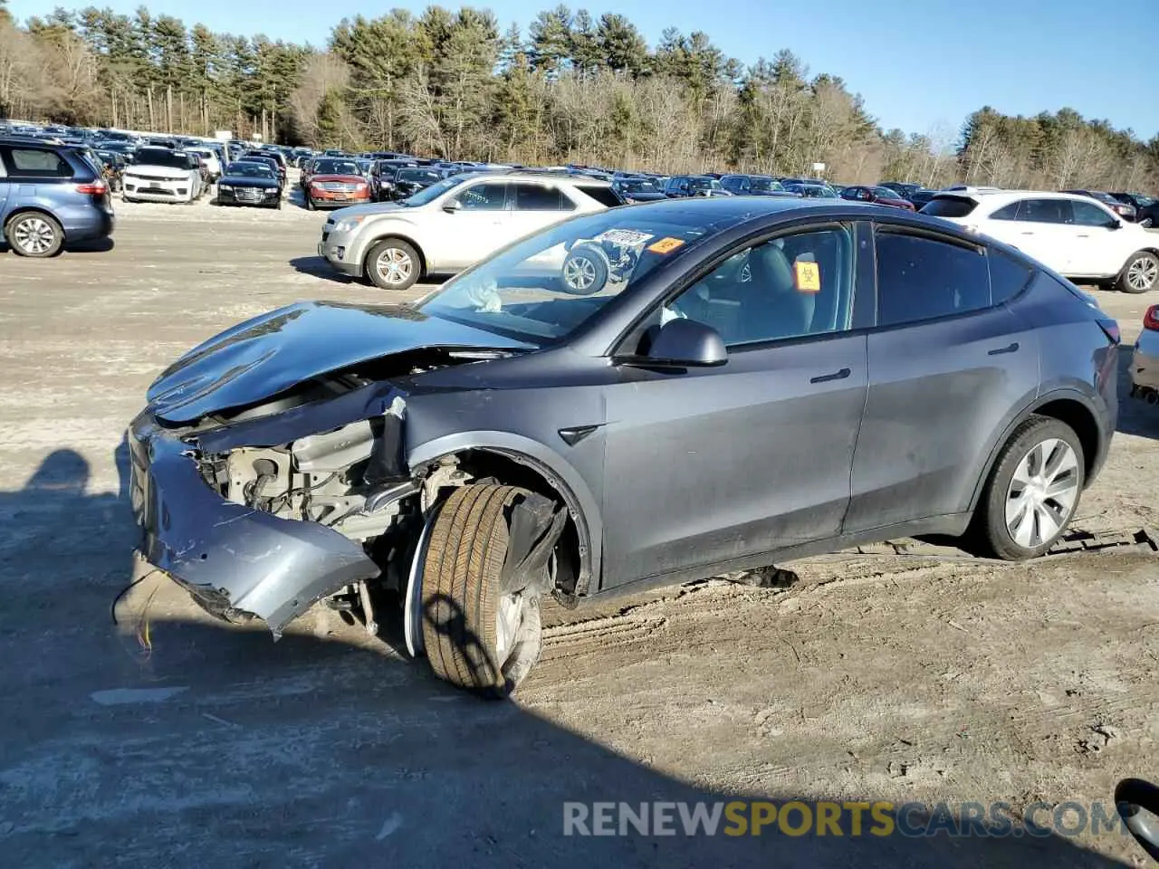 1 Photograph of a damaged car 5YJYGDEE2MF105799 TESLA MODEL Y 2021