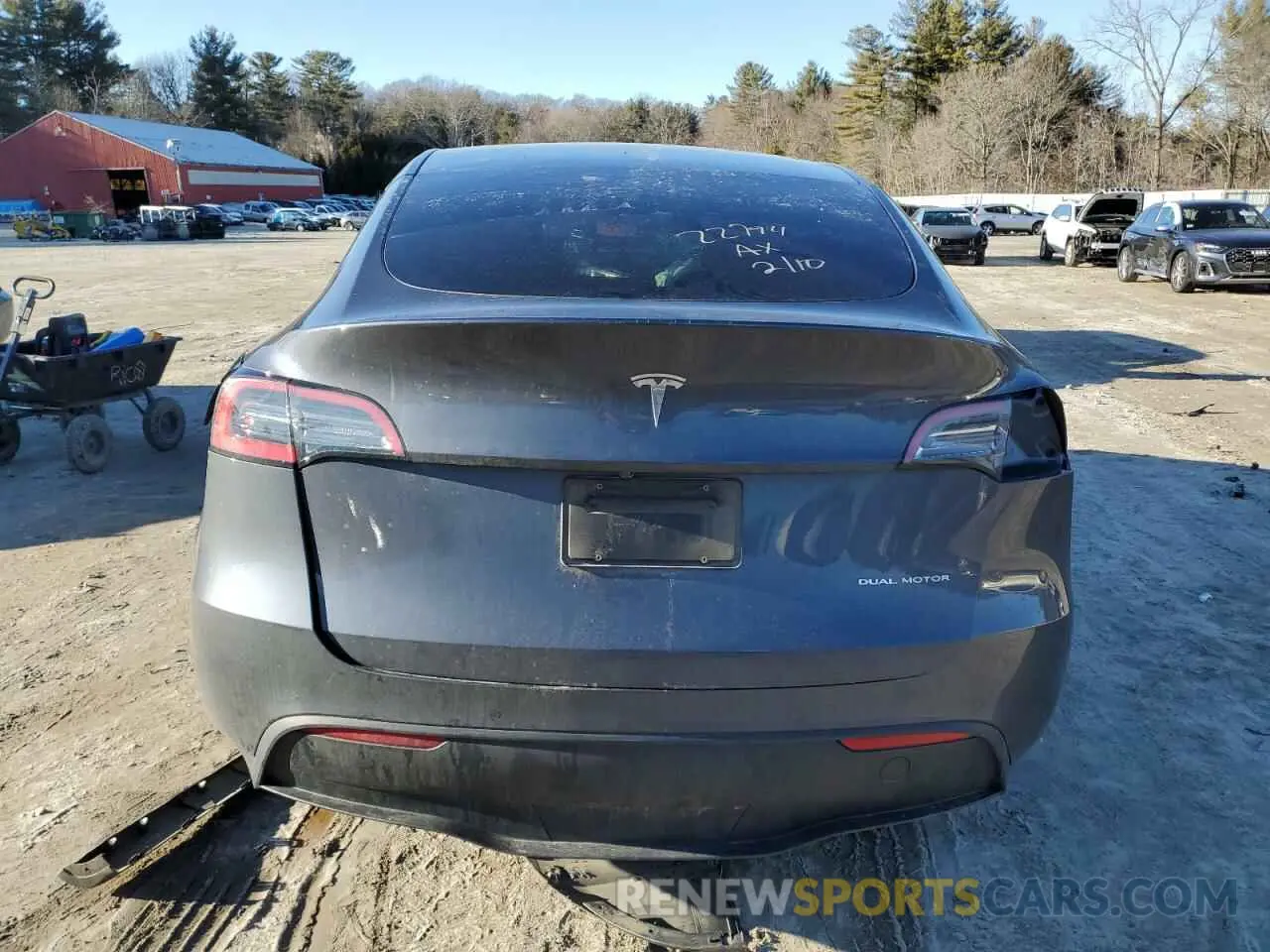 6 Photograph of a damaged car 5YJYGDEE2MF105799 TESLA MODEL Y 2021