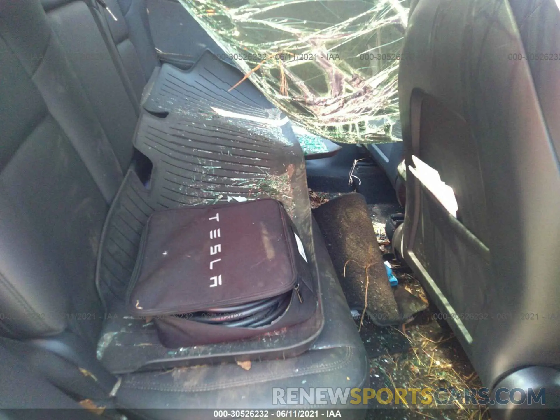 8 Photograph of a damaged car 5YJYGDEE2MF139760 TESLA MODEL Y 2021