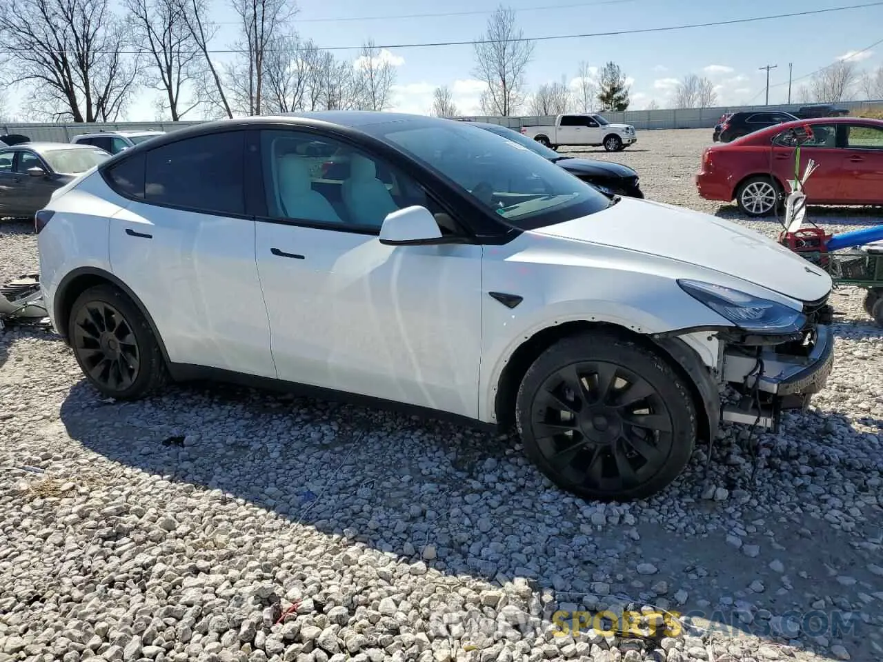 4 Фотография поврежденного автомобиля 5YJYGDEE2MF161905 TESLA MODEL Y 2021