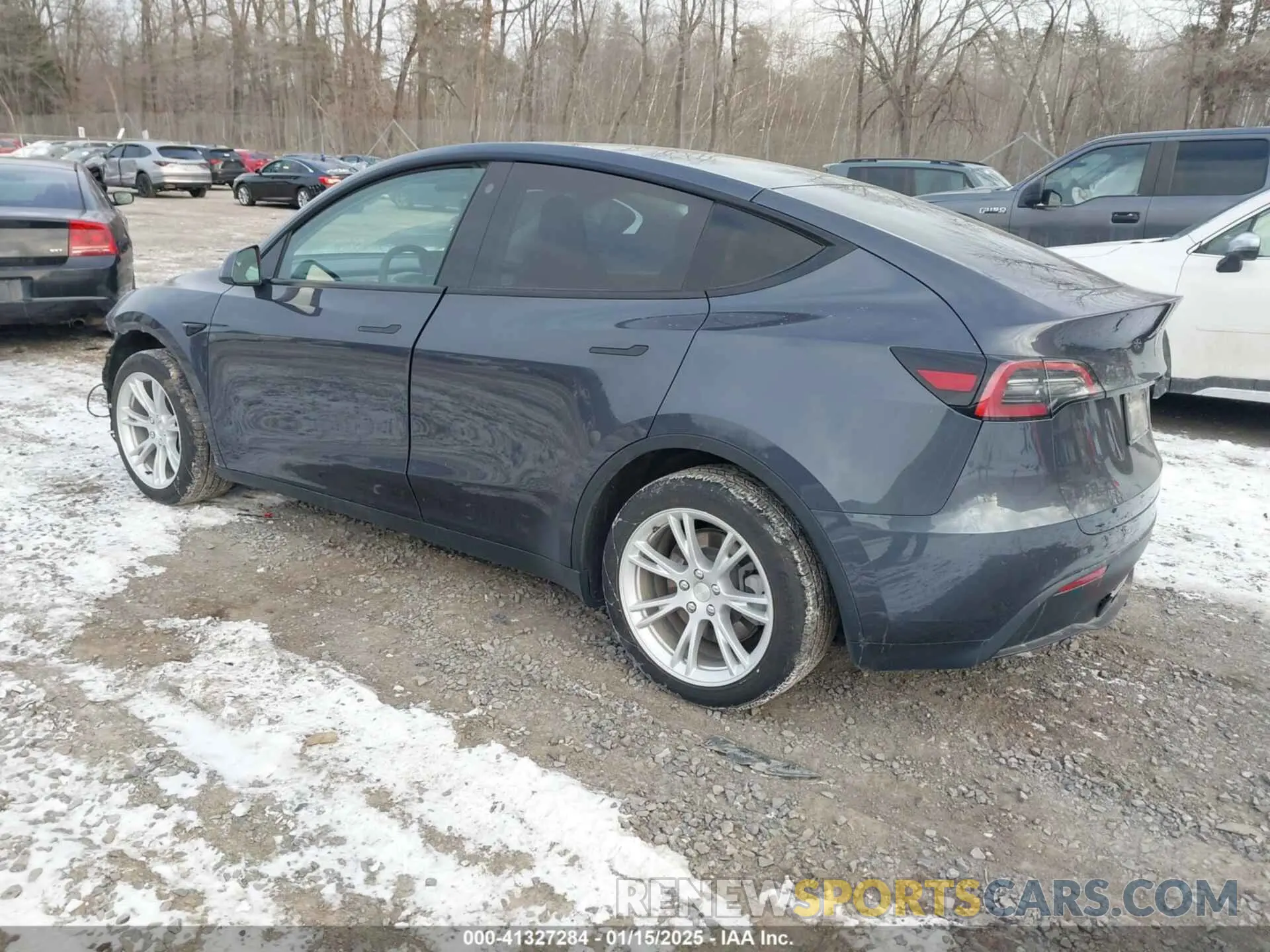 3 Photograph of a damaged car 5YJYGDEE2MF196122 TESLA MODEL Y 2021