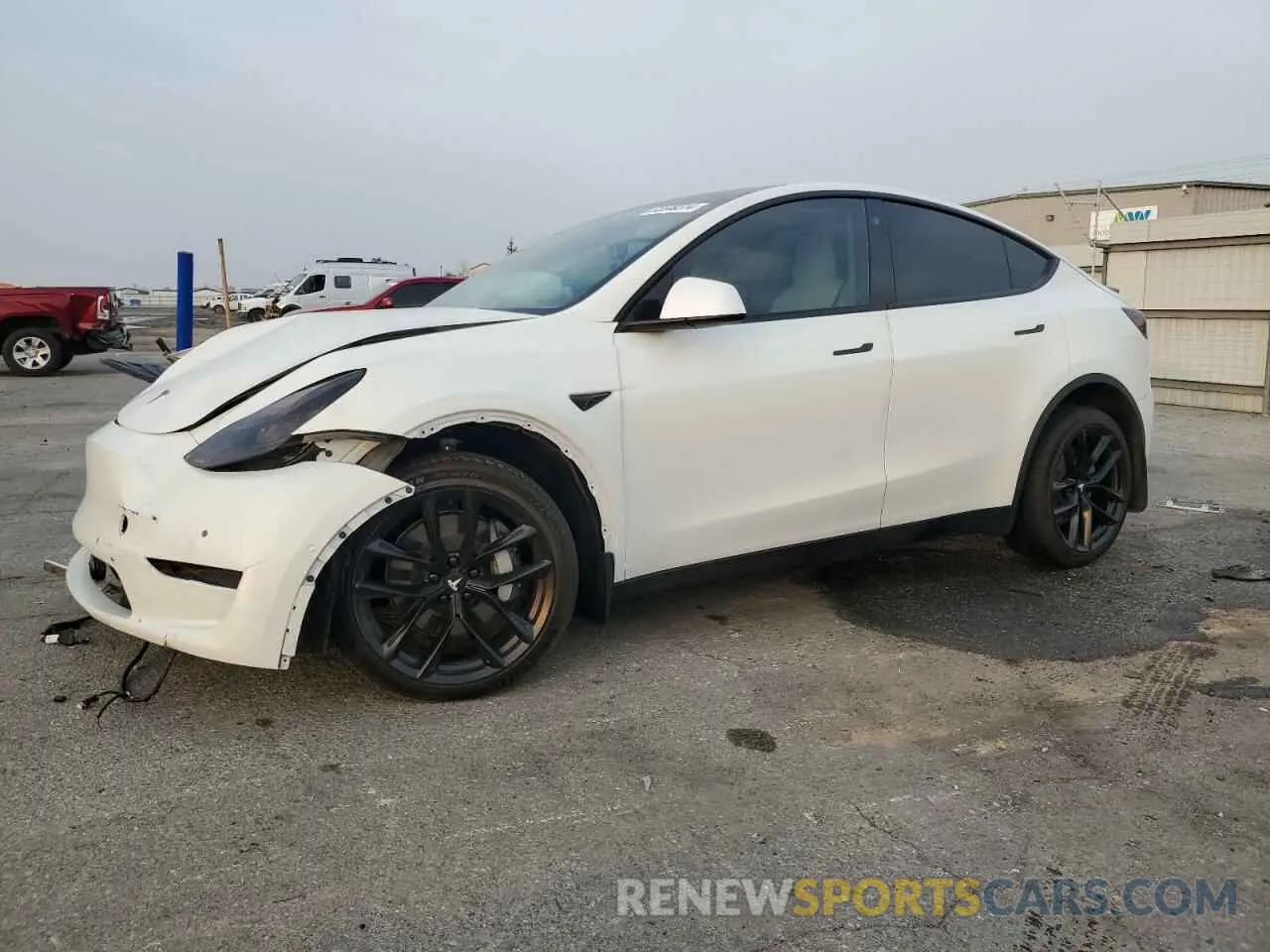 1 Photograph of a damaged car 5YJYGDEE2MF202839 TESLA MODEL Y 2021