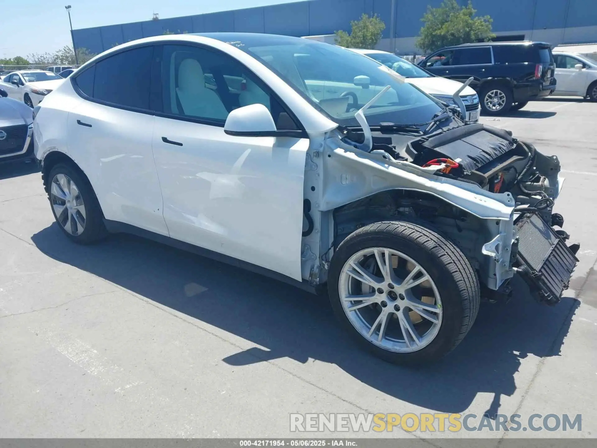 1 Photograph of a damaged car 5YJYGDEE2MF225098 TESLA MODEL Y 2021