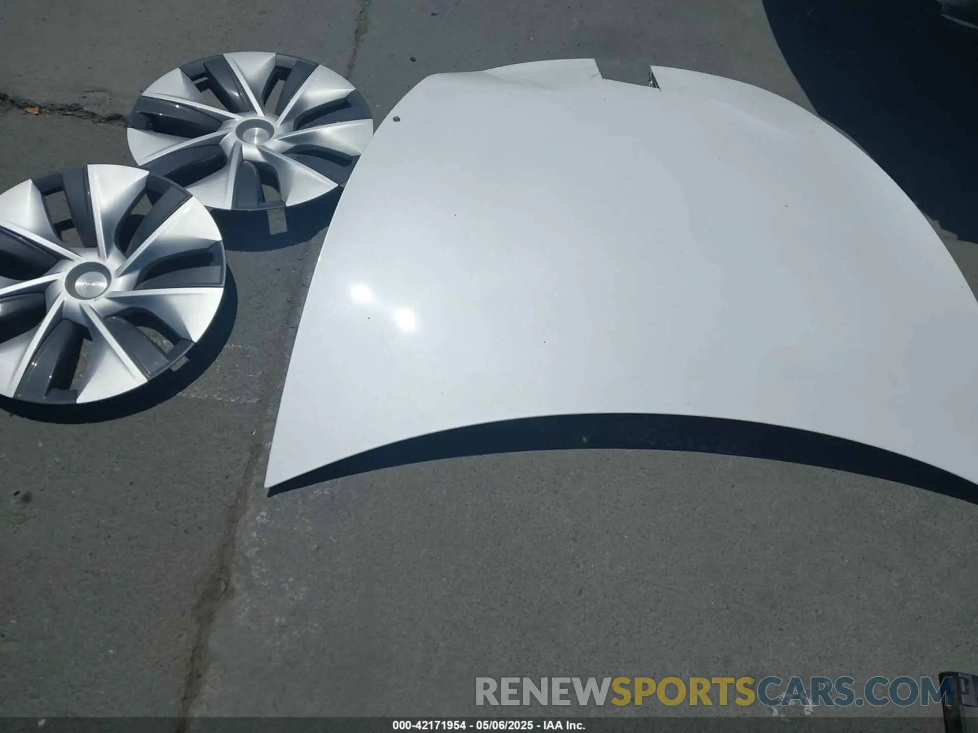 23 Photograph of a damaged car 5YJYGDEE2MF225098 TESLA MODEL Y 2021