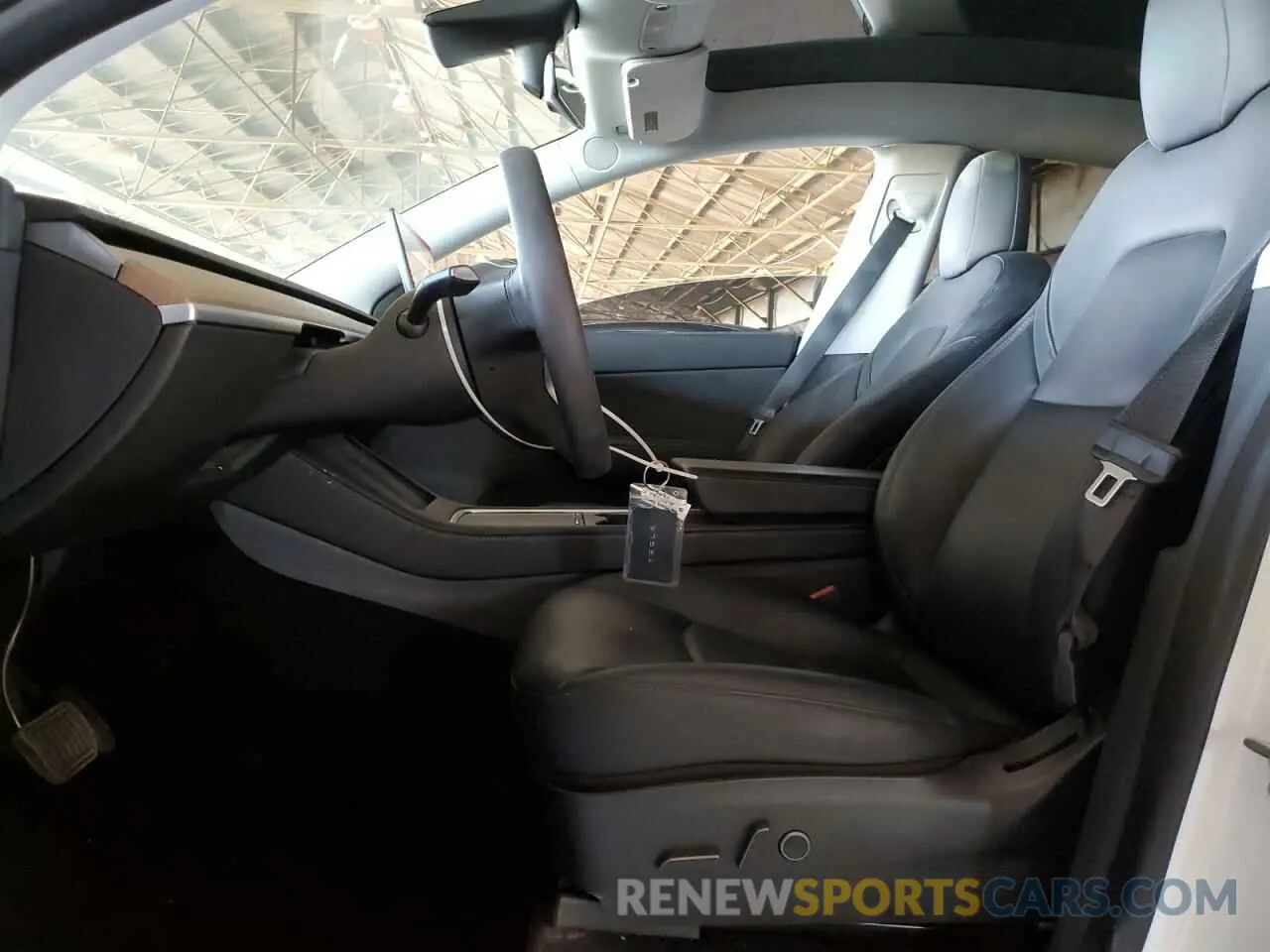 7 Photograph of a damaged car 5YJYGDEE2MF243858 TESLA MODEL Y 2021