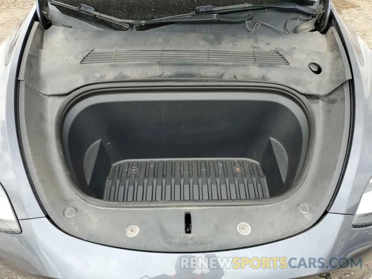 11 Photograph of a damaged car 5YJYGDEE2MF253676 TESLA MODEL Y 2021
