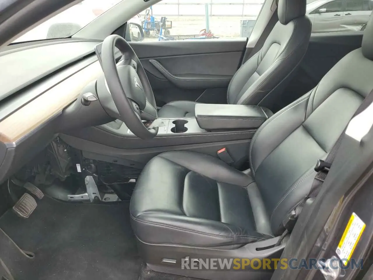 7 Photograph of a damaged car 5YJYGDEE2MF253676 TESLA MODEL Y 2021
