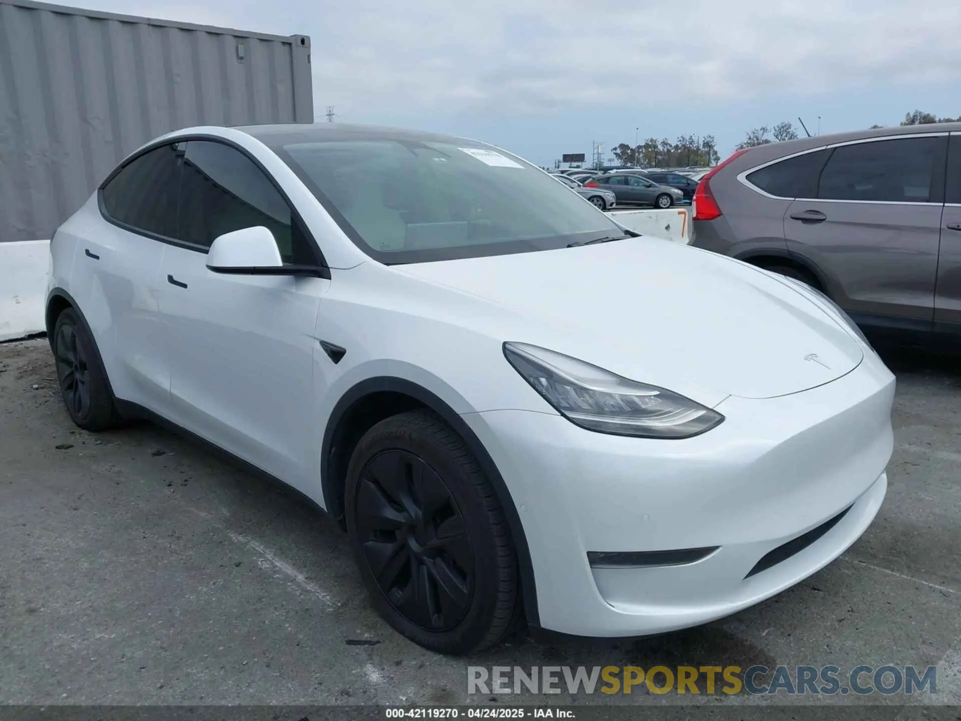 1 Фотография поврежденного автомобиля 5YJYGDEE3MF081304 TESLA MODEL Y 2021