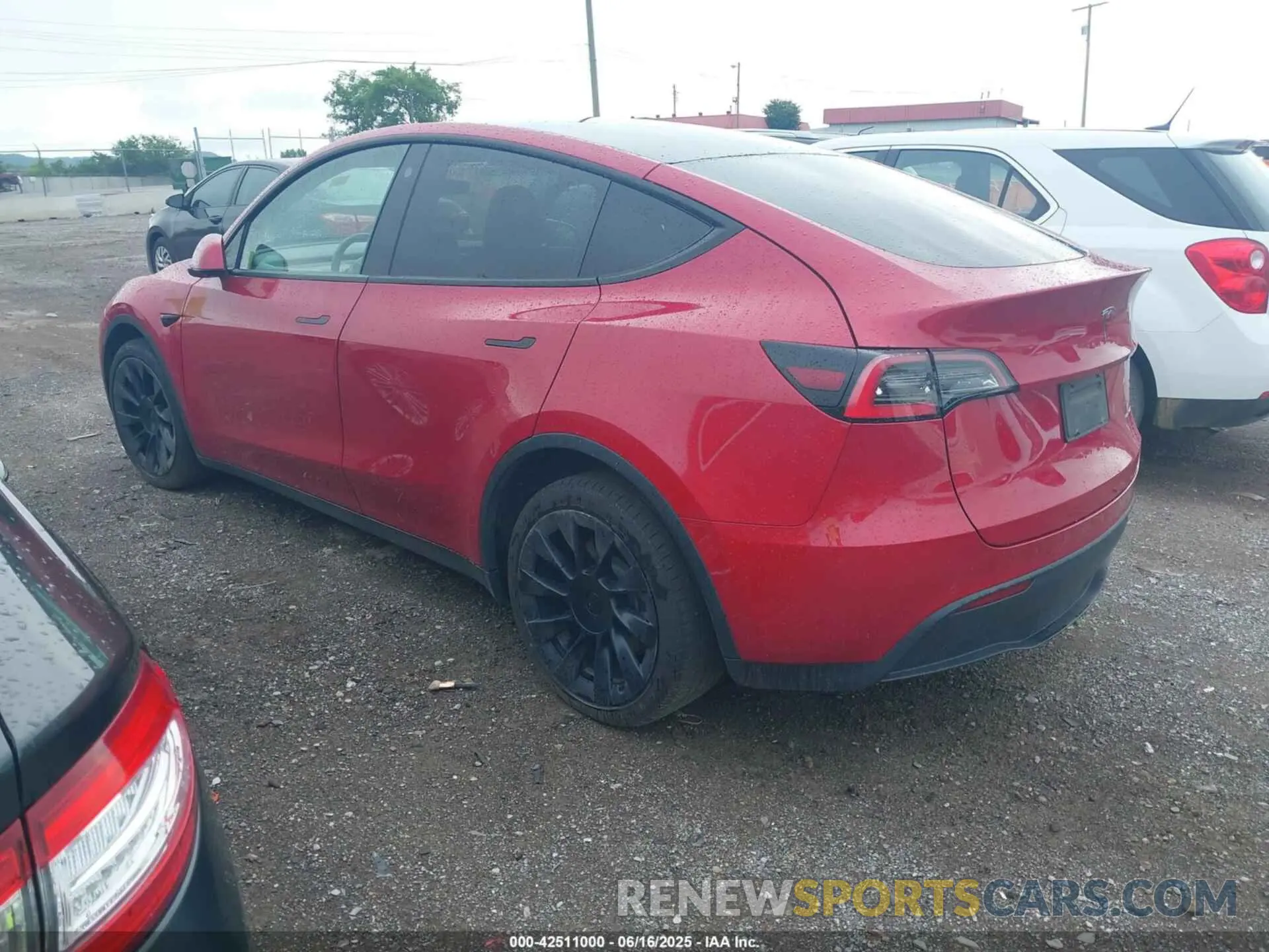 3 Фотография поврежденного автомобиля 5YJYGDEE3MF092447 TESLA MODEL Y 2021