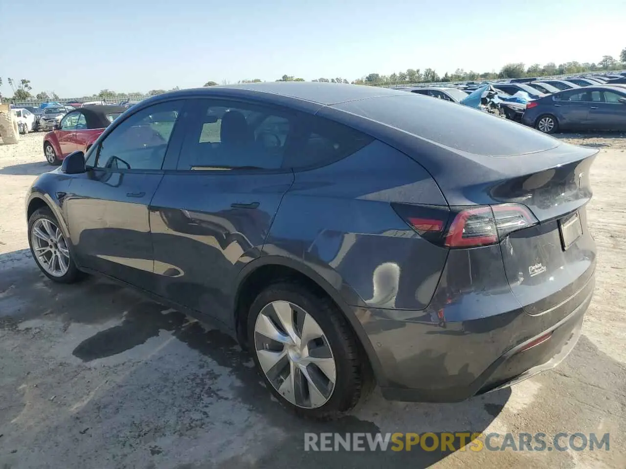 2 Photograph of a damaged car 5YJYGDEE3MF106623 TESLA MODEL Y 2021