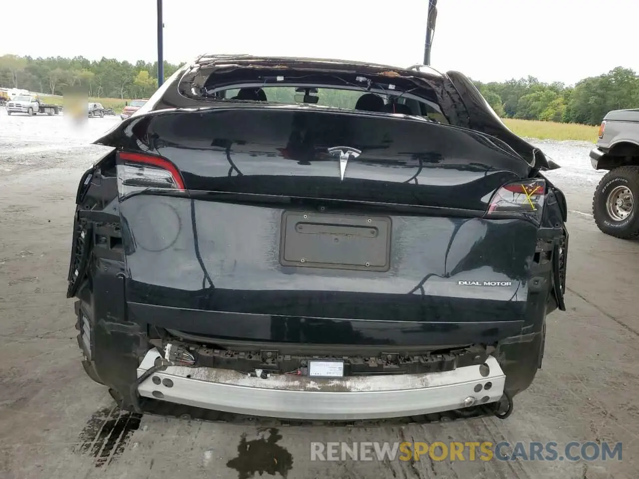 6 Photograph of a damaged car 5YJYGDEE3MF115726 TESLA MODEL Y 2021