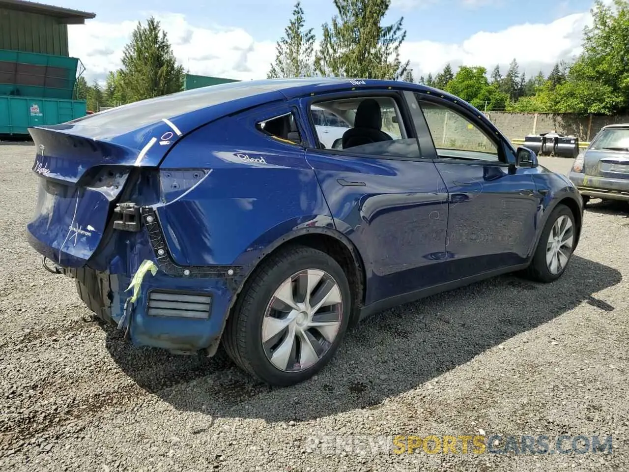 3 Photograph of a damaged car 5YJYGDEE3MF118867 TESLA MODEL Y 2021
