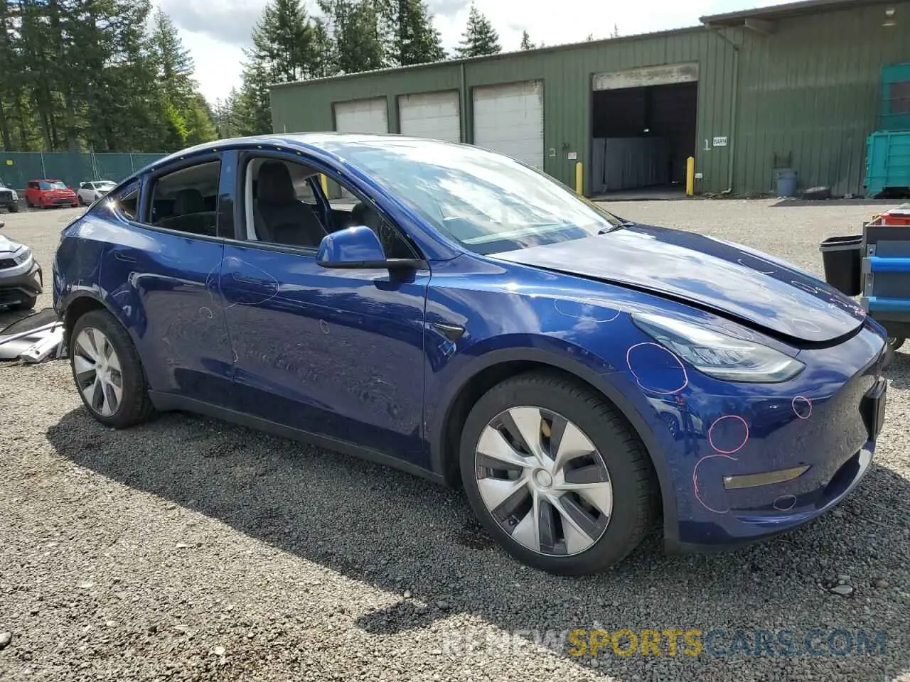 4 Photograph of a damaged car 5YJYGDEE3MF118867 TESLA MODEL Y 2021
