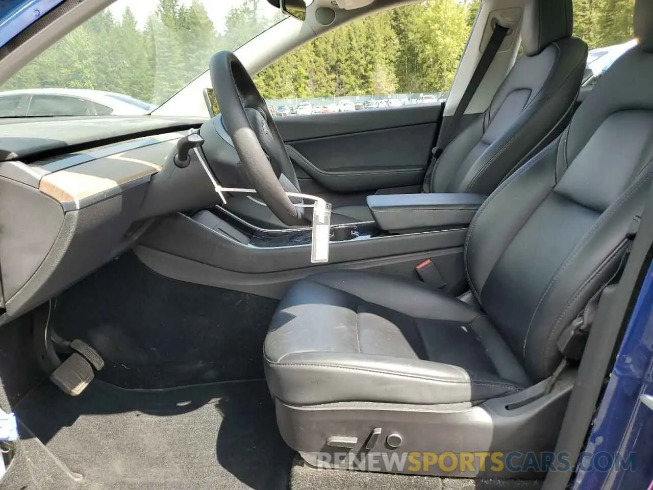 7 Photograph of a damaged car 5YJYGDEE3MF118867 TESLA MODEL Y 2021
