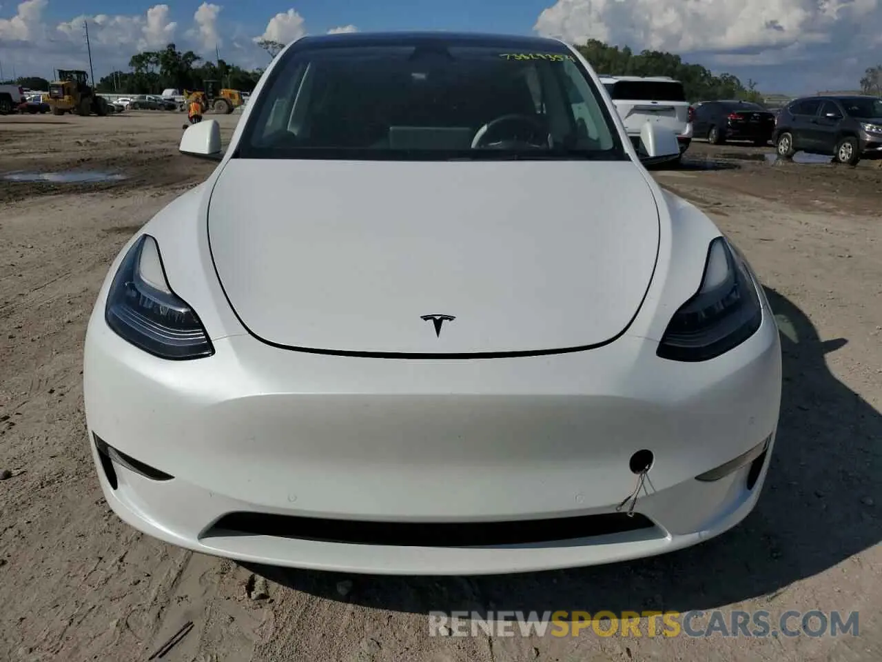 5 Photograph of a damaged car 5YJYGDEE3MF142070 TESLA MODEL Y 2021