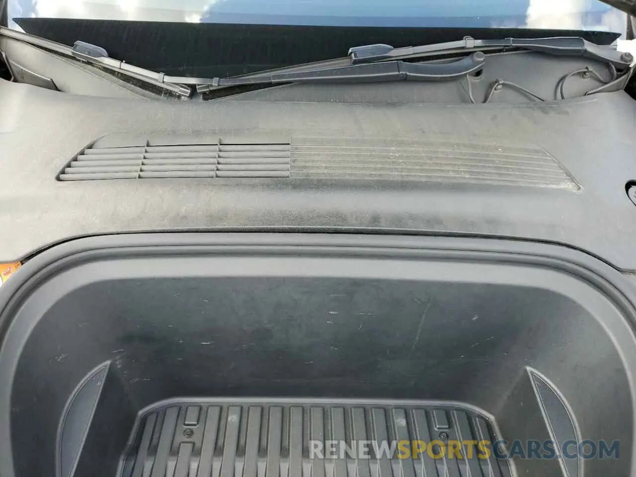 11 Photograph of a damaged car 5YJYGDEE3MF151481 TESLA MODEL Y 2021