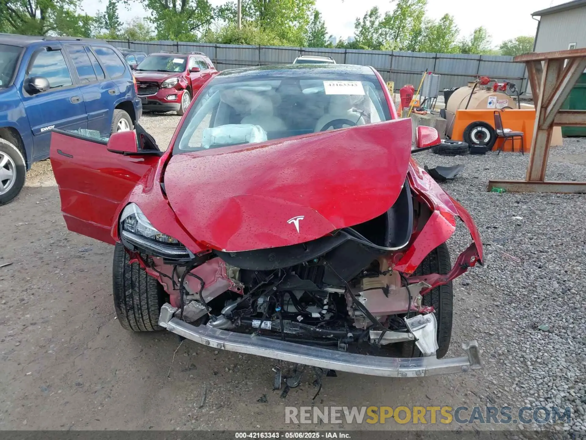 13 Photograph of a damaged car 5YJYGDEE3MF173321 TESLA MODEL Y 2021