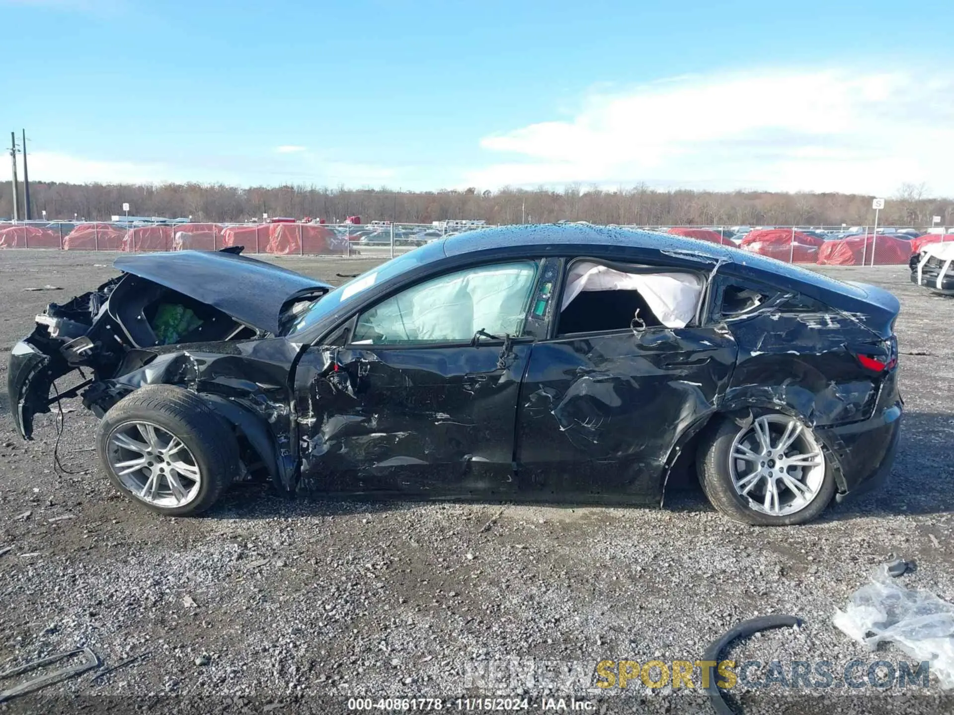 14 Photograph of a damaged car 5YJYGDEE3MF196128 TESLA MODEL Y 2021