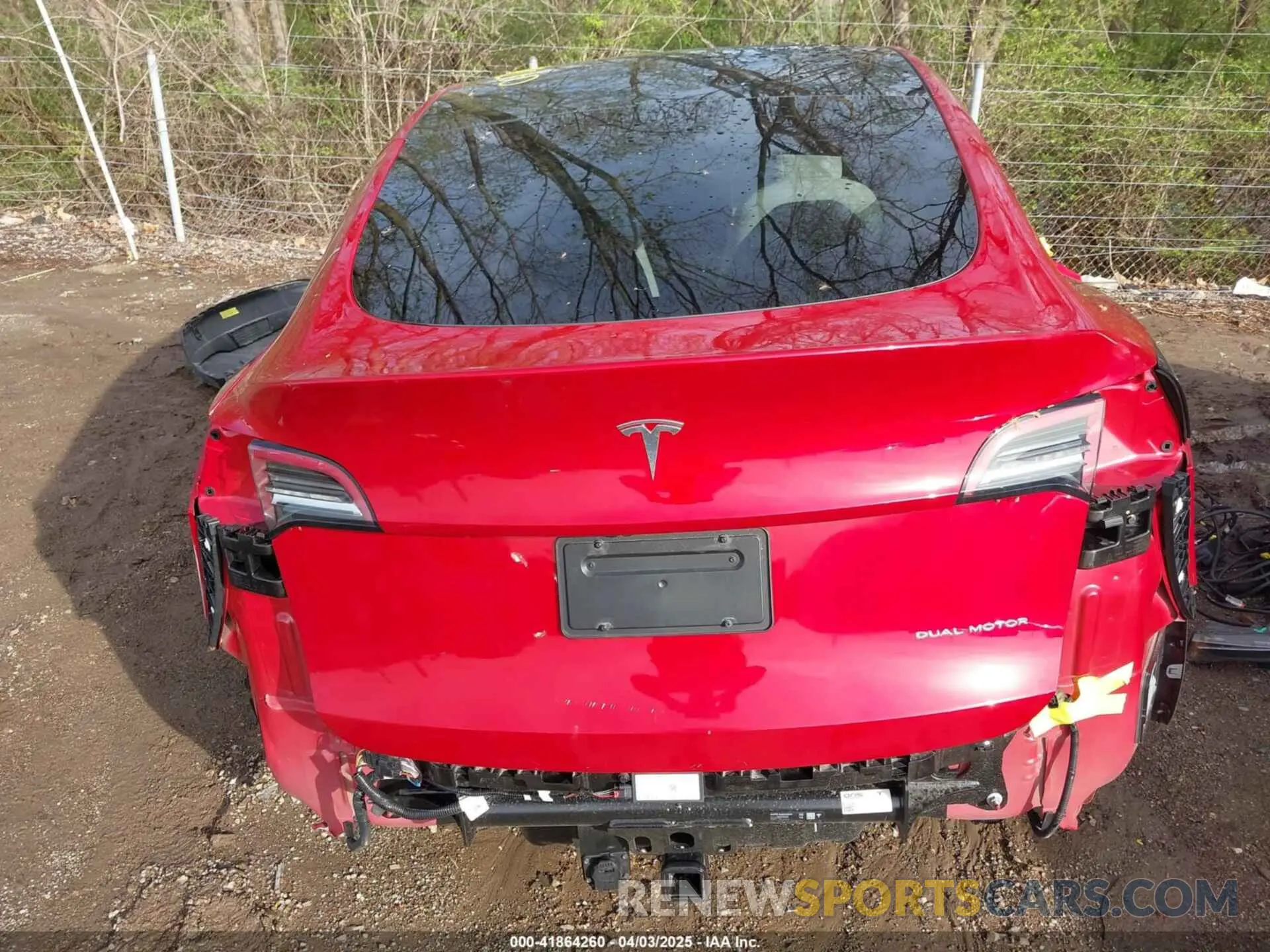 22 Photograph of a damaged car 5YJYGDEE3MF212845 TESLA MODEL Y 2021