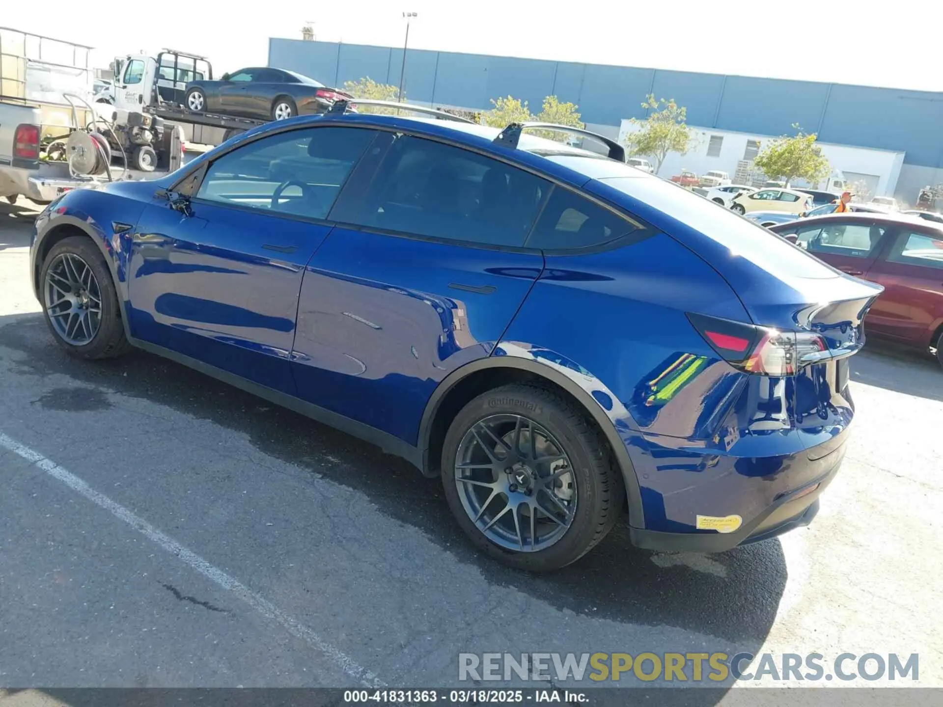 3 Photograph of a damaged car 5YJYGDEE3MF218743 TESLA MODEL Y 2021