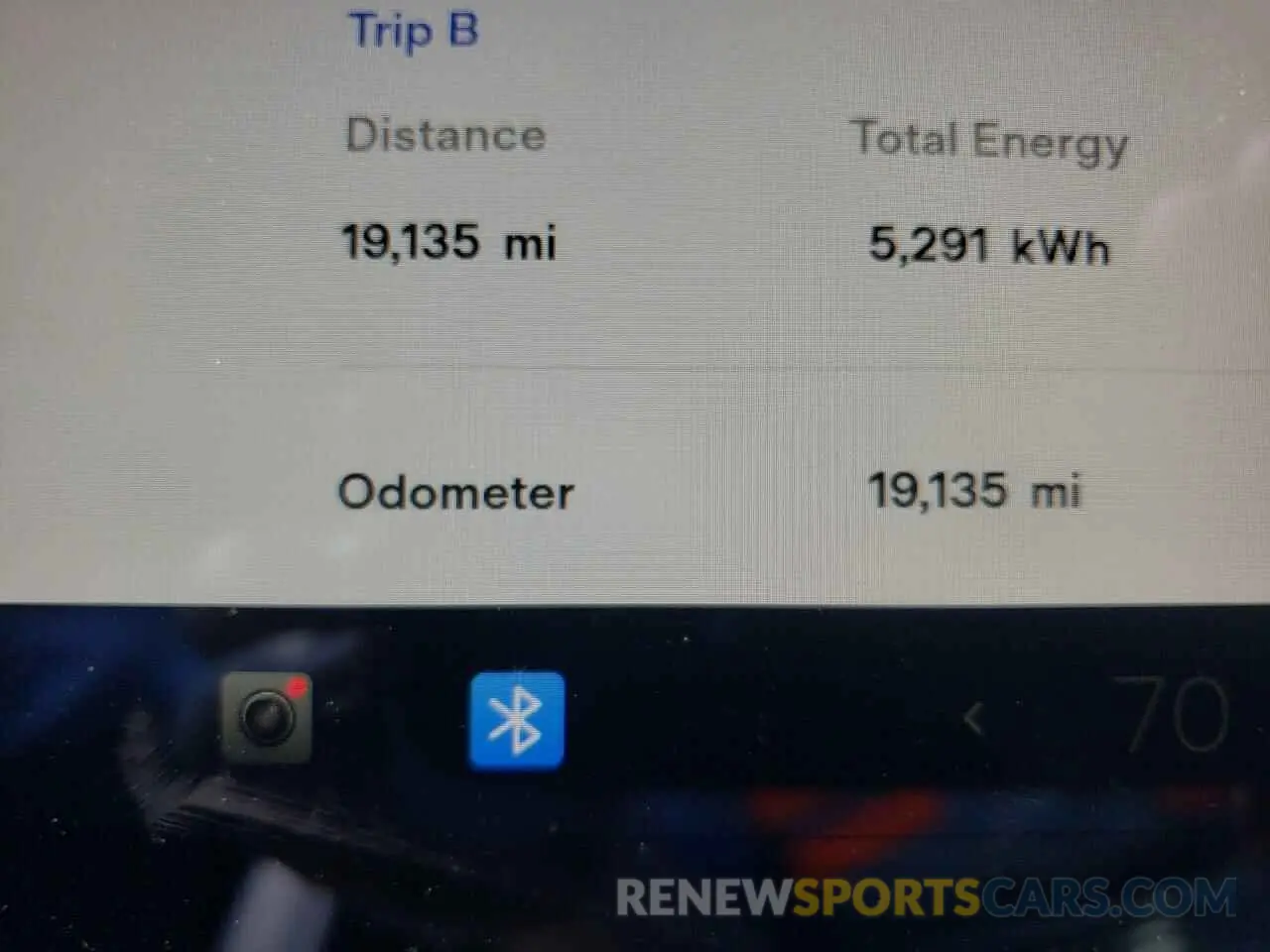 8 Photograph of a damaged car 5YJYGDEE3MF244016 TESLA MODEL Y 2021