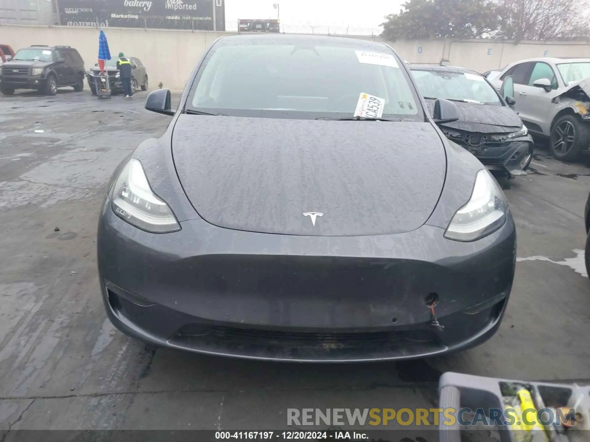 11 Photograph of a damaged car 5YJYGDEE3MF258160 TESLA MODEL Y 2021