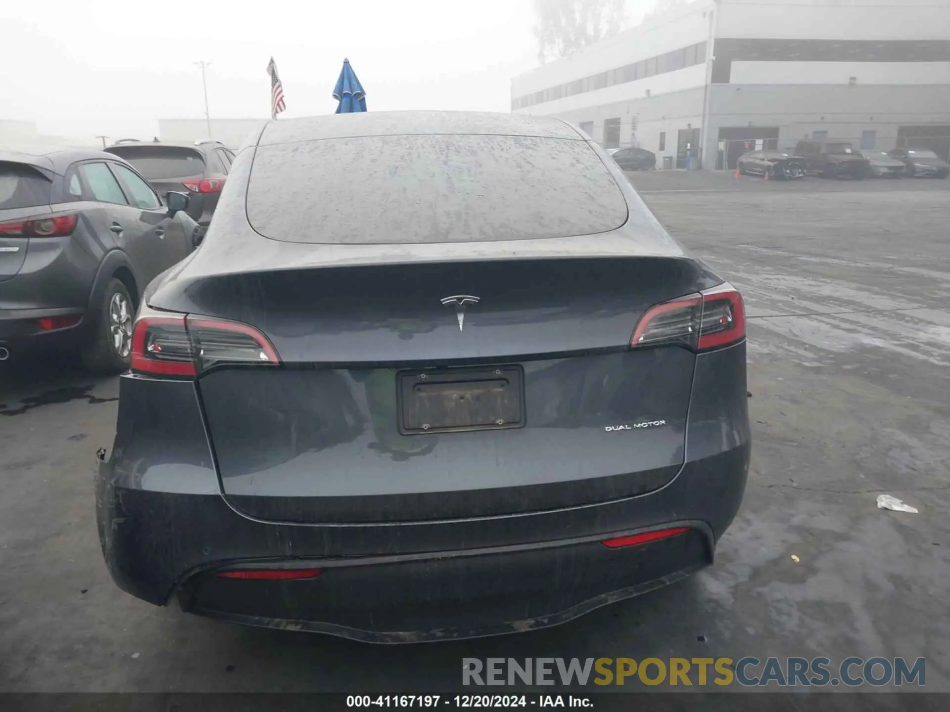 15 Photograph of a damaged car 5YJYGDEE3MF258160 TESLA MODEL Y 2021