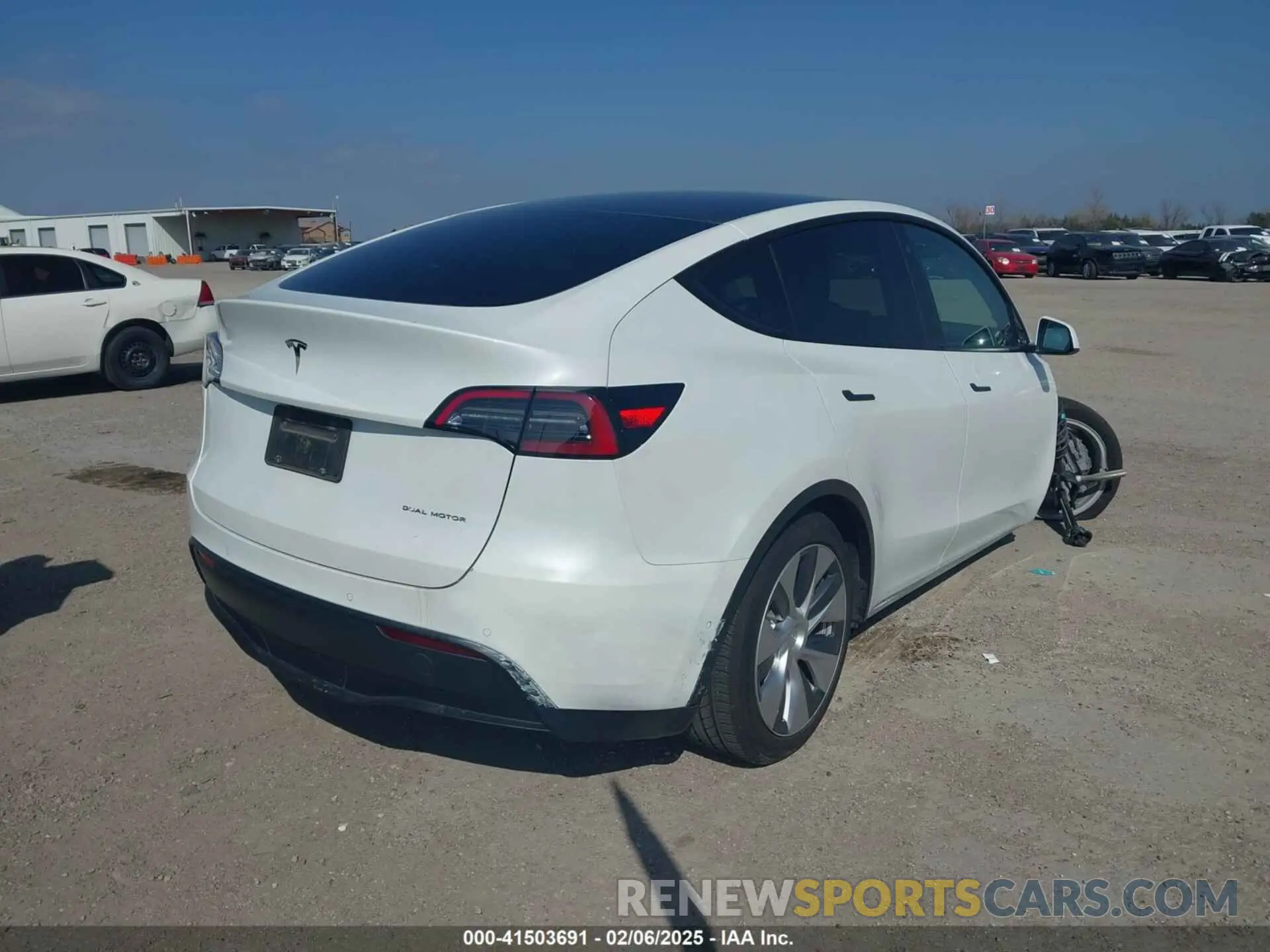 4 Фотография поврежденного автомобиля 5YJYGDEE3MF259793 TESLA MODEL Y 2021